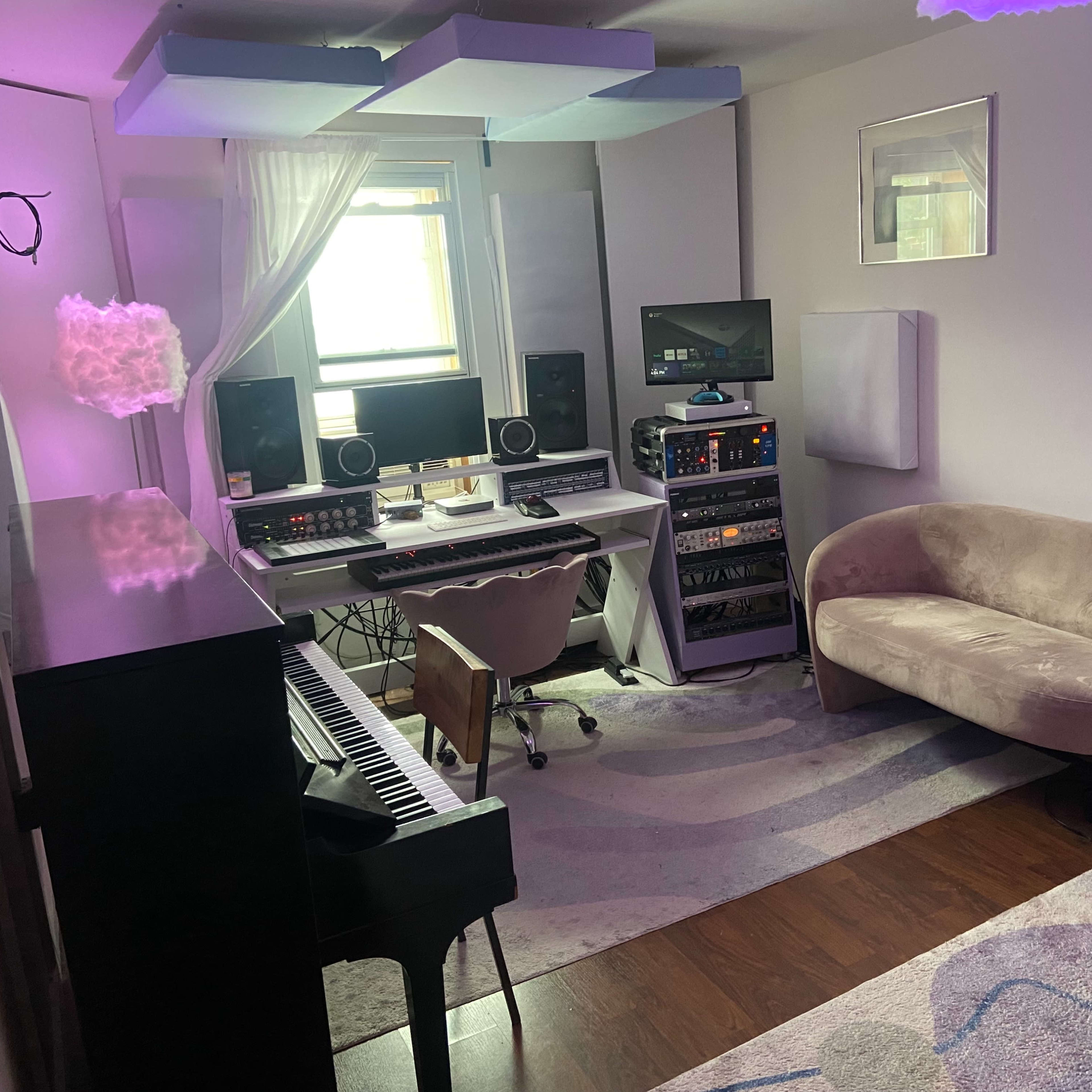 Vibey Sunlit Recording Studio Image in Greenpoint, Brooklyn, NY