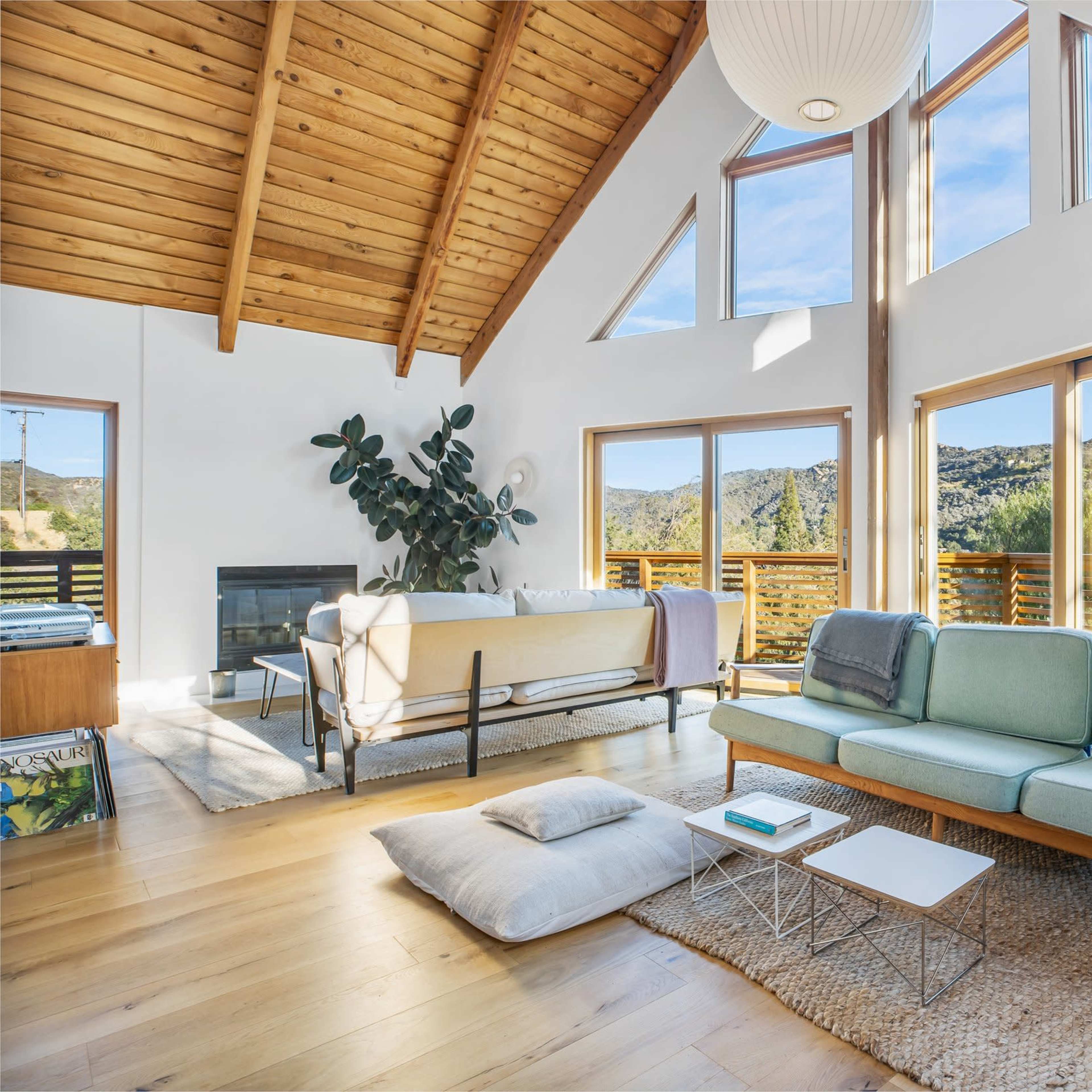 The A-Frame House Image in Sylvia Park, Los Angeles County, CA