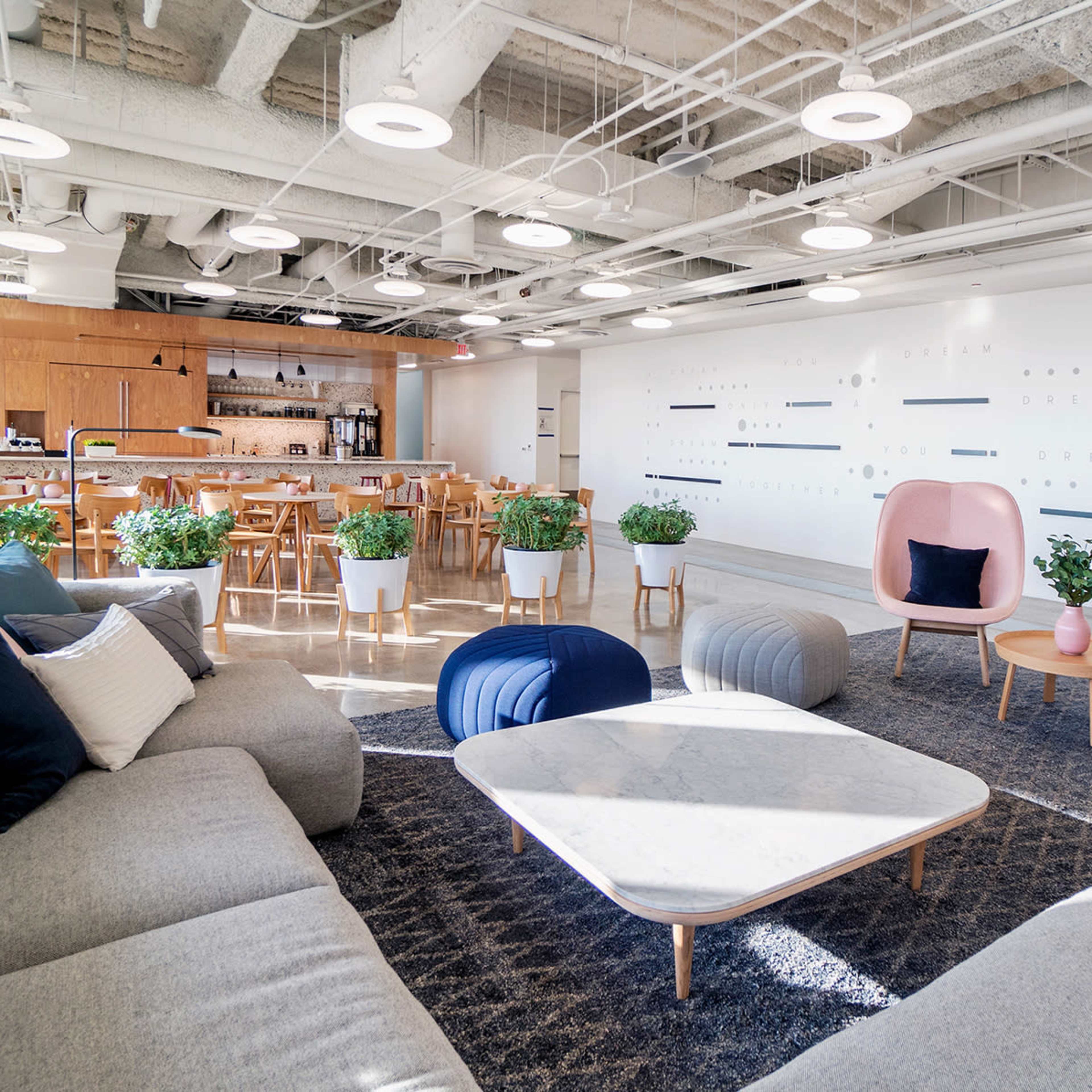 Versatile Space Located in the Heart of Koreatown w/ 360 Views Image in Wilshire Center, Los Angeles, CA