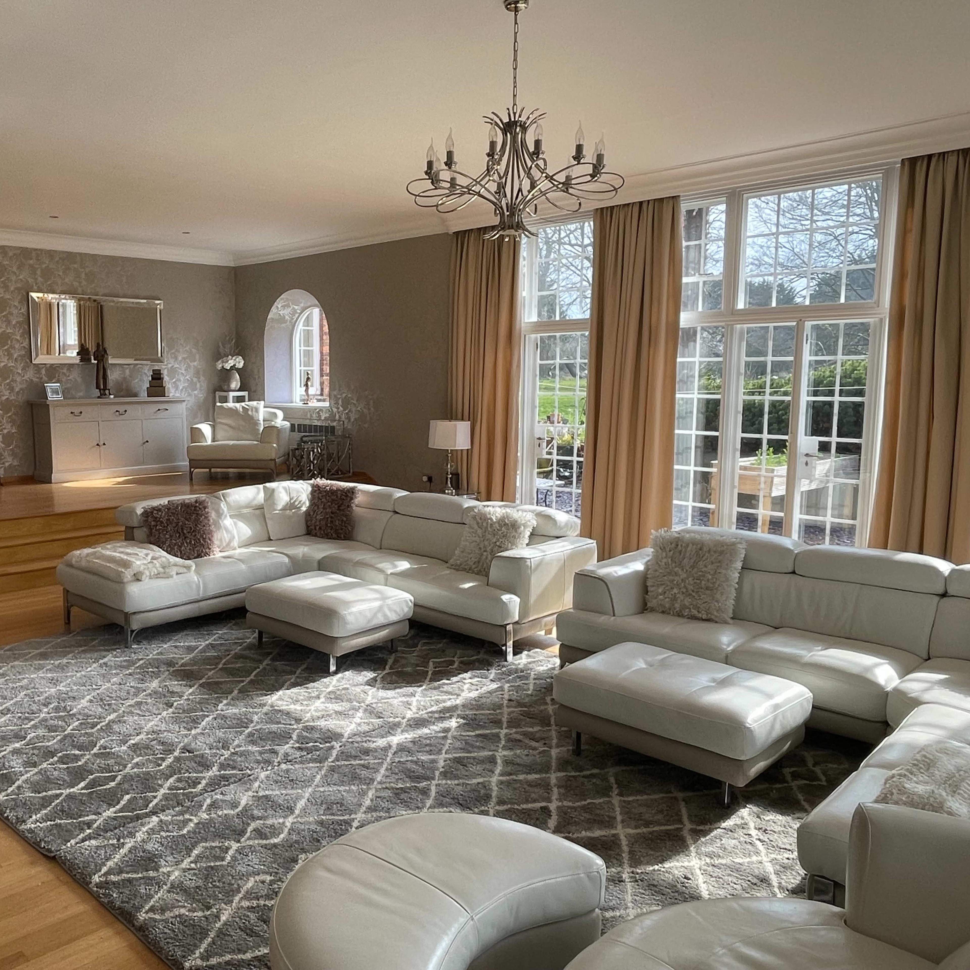 Beautiful, Large Kent Property for Production Image in Farningham, Dartford, England