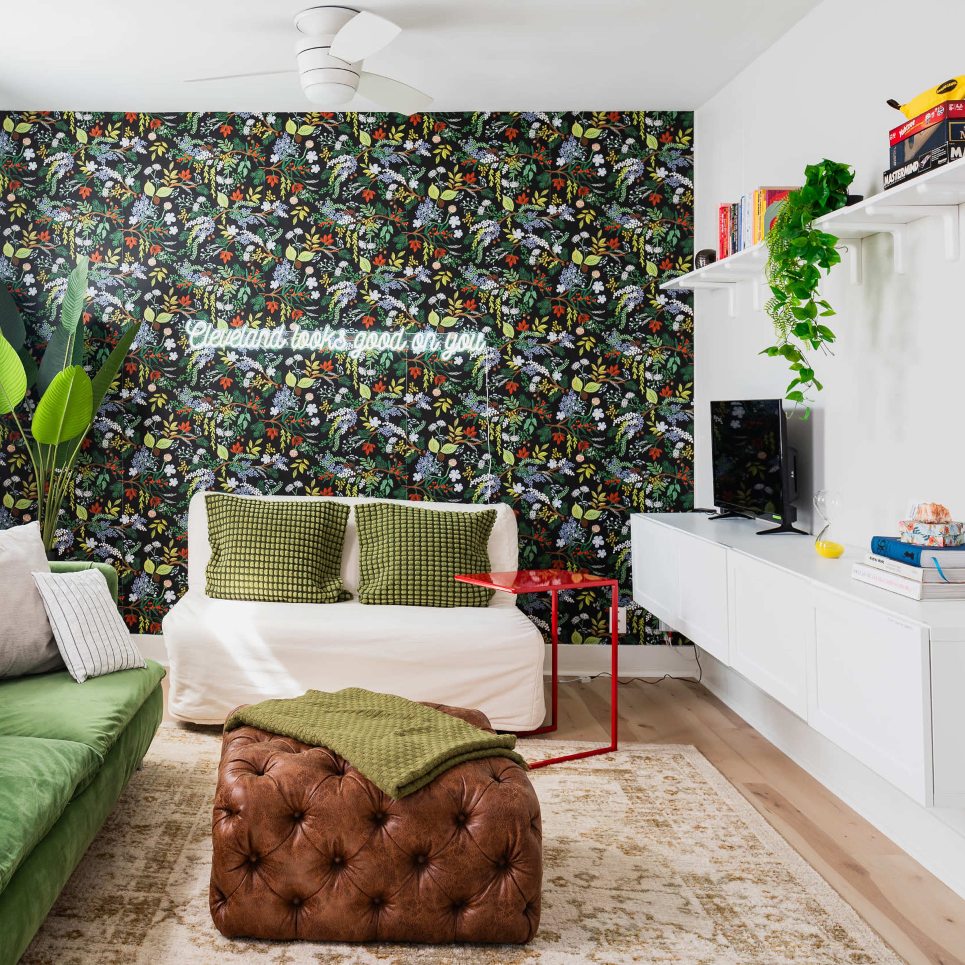 Stylish and Updated Ohio City Cottage in Cleveland Image in Detroit - Shoreway, Cleveland, OH
