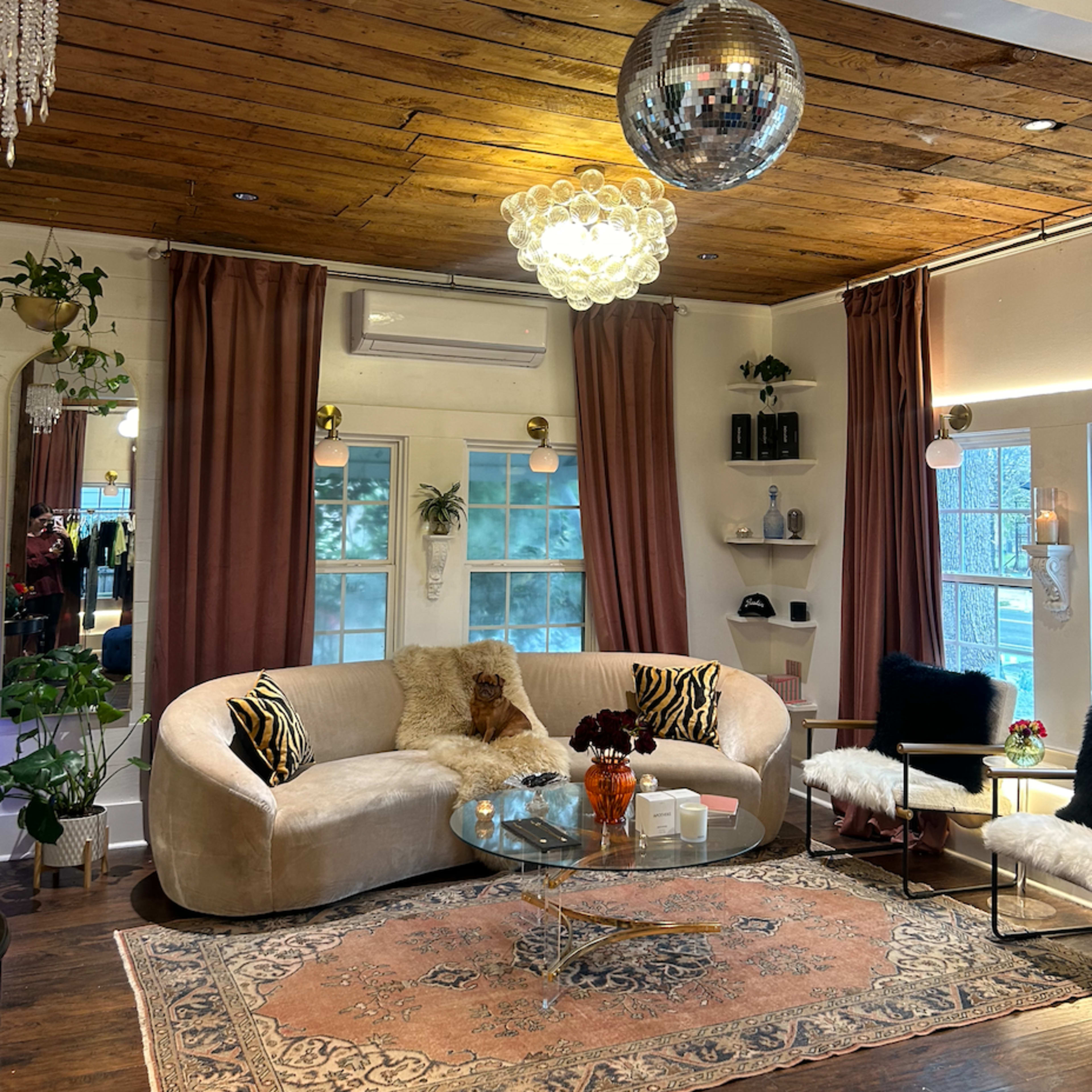 Charming East Side Fashion Social Club in a Reclaimed 1920s House - Perfect for Pop-Ups & Gatherings Image in Central East Austin, Austin, TX