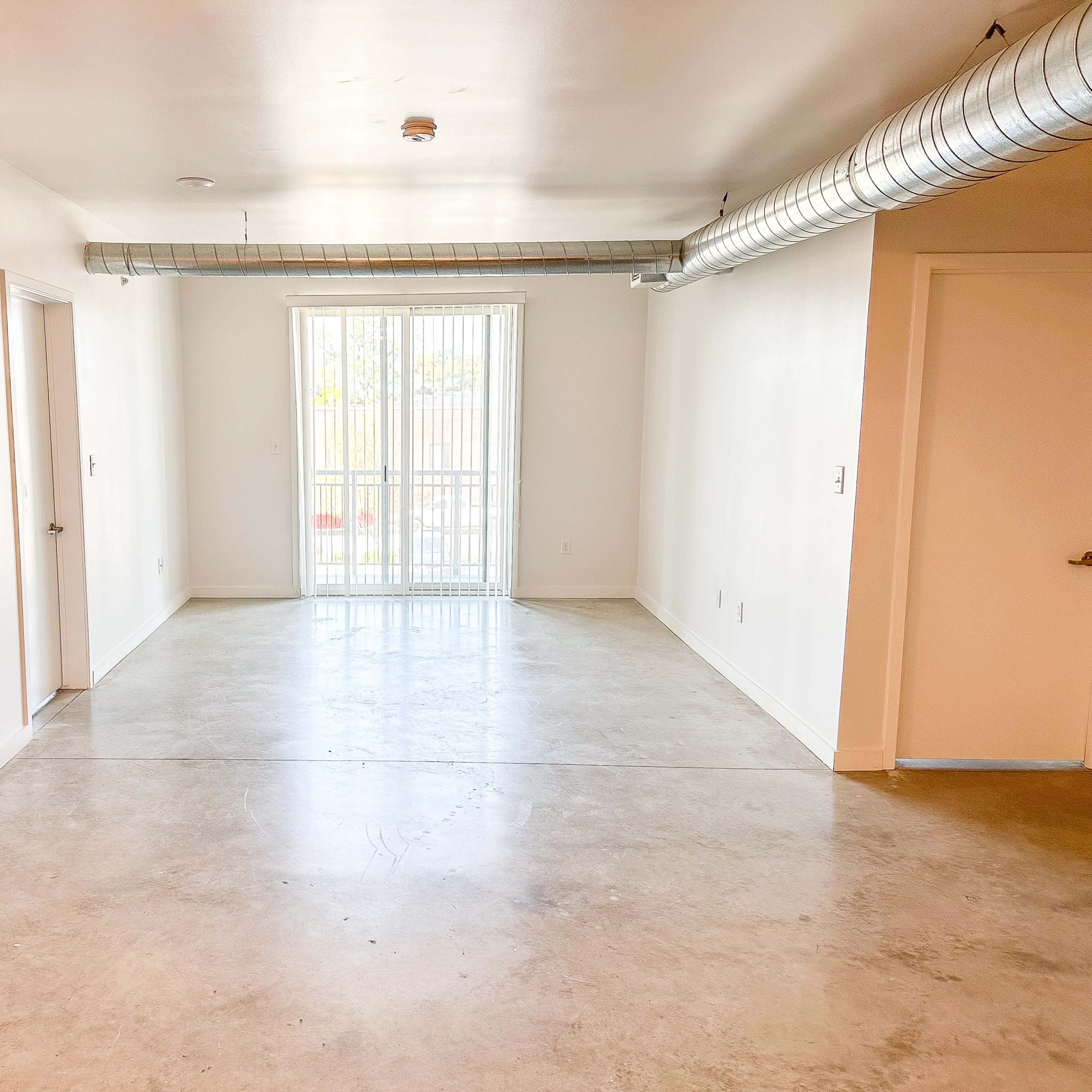 Downtown Loft with great lighting and open space Image in Downtown Kansas City, Kansas City, MO