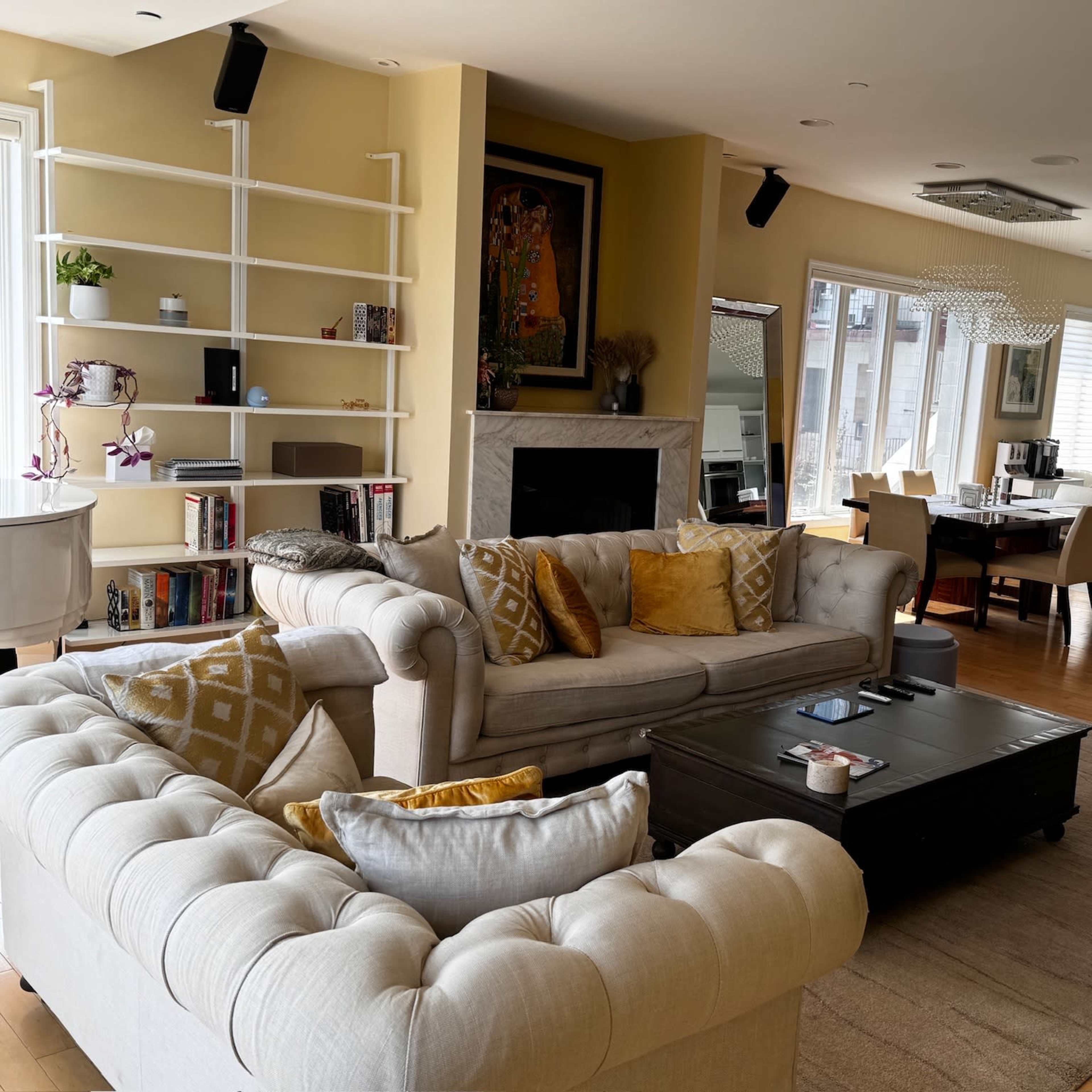 Open floor plan condo with world class NYC skyline views Image in Union City, Union City, NJ