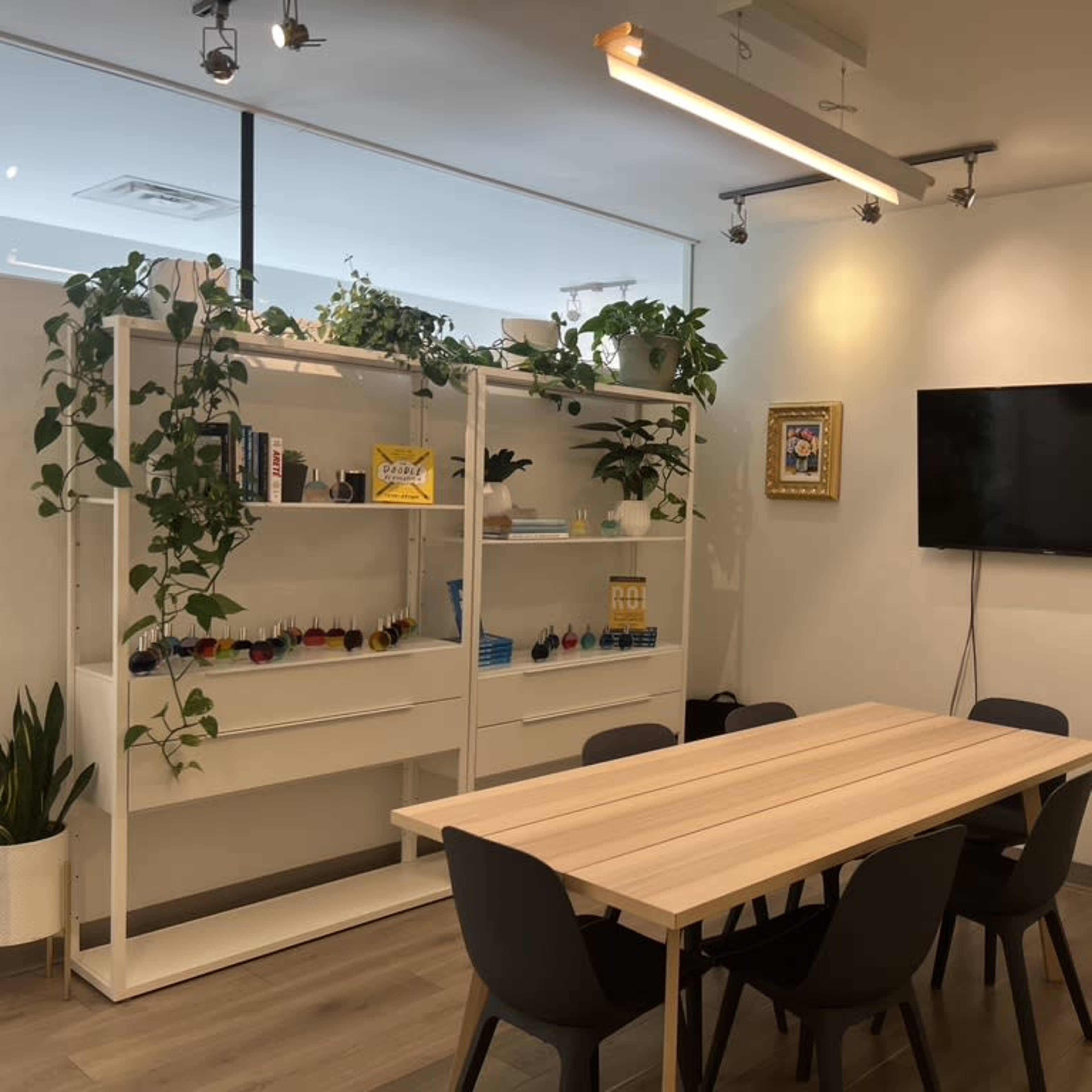 Semi-private Meeting area Image in Calgary, Calgary, AB