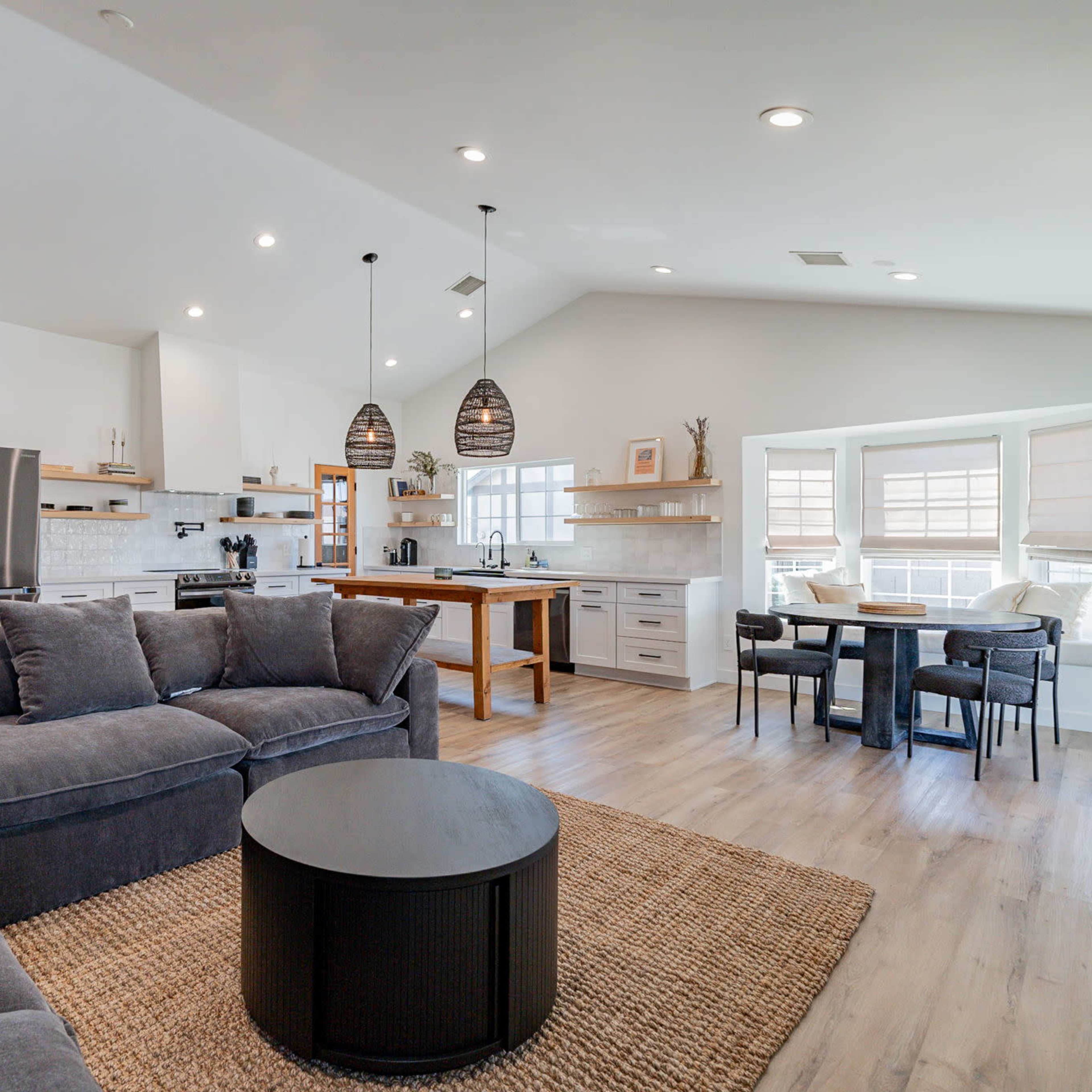 Cozy Renovated Home in Chandler Image in Chandler, Chandler, AZ