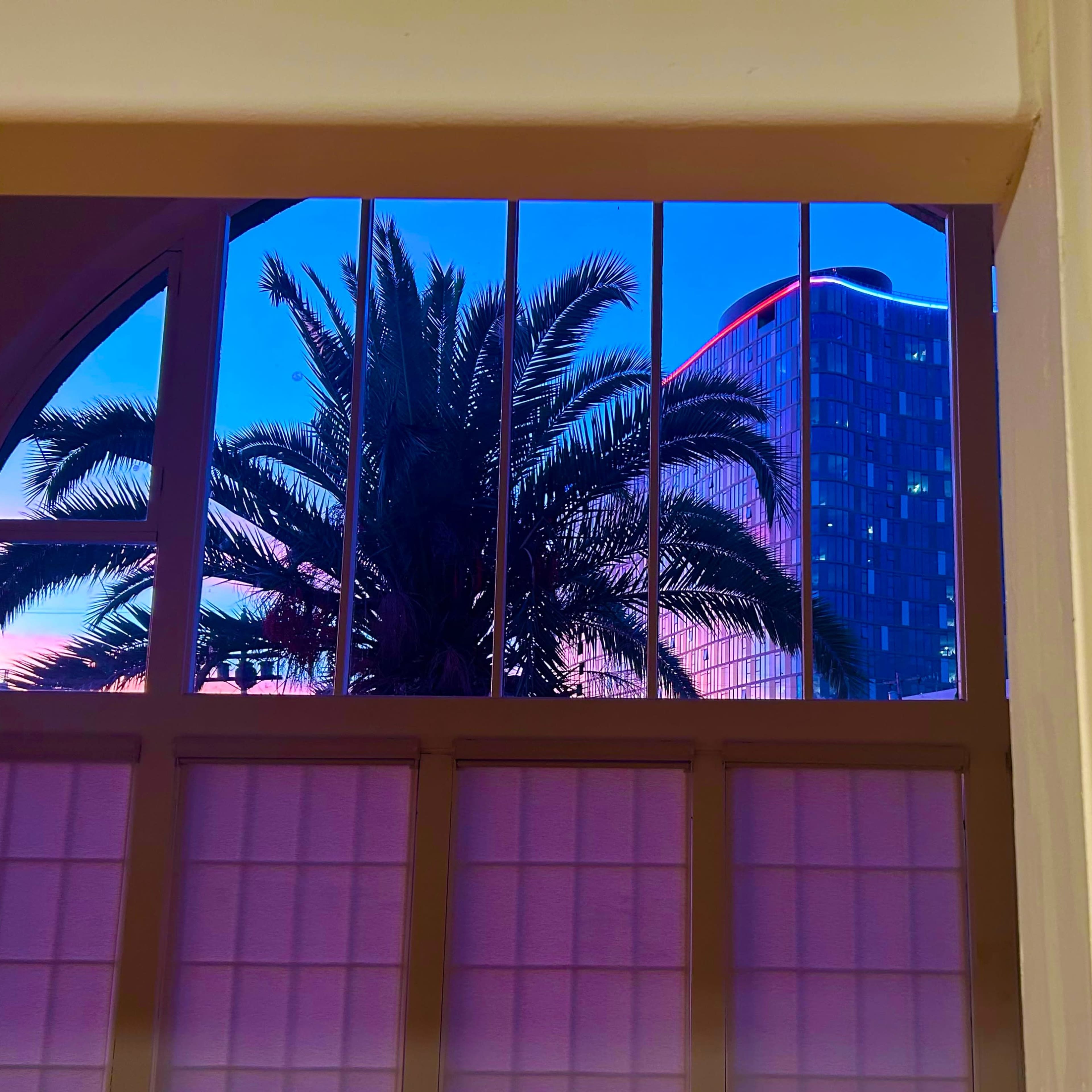 Creative Oasis w/ Warm Vibes, Huge Windows & Golden Light Image in Westlake, Los Angeles, CA