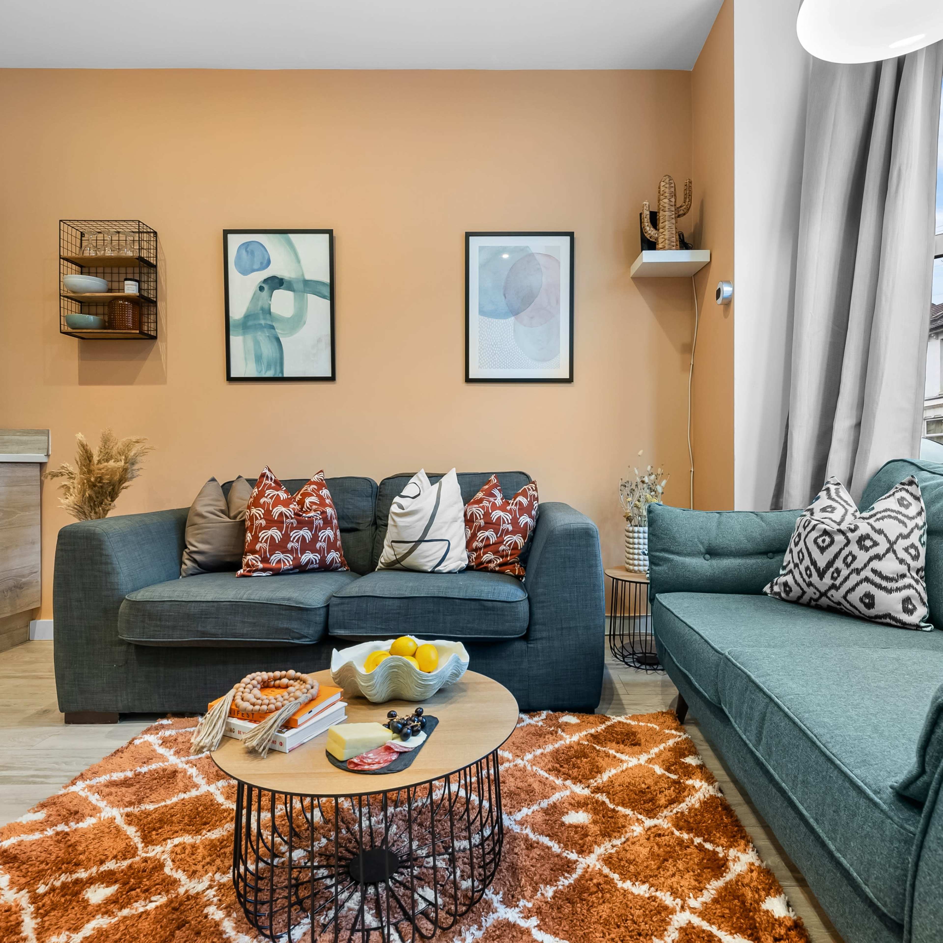Aylesbury  Manor Stylish 3-BR House, Sleeps 6 Image in Fratton, Portsmouth, England