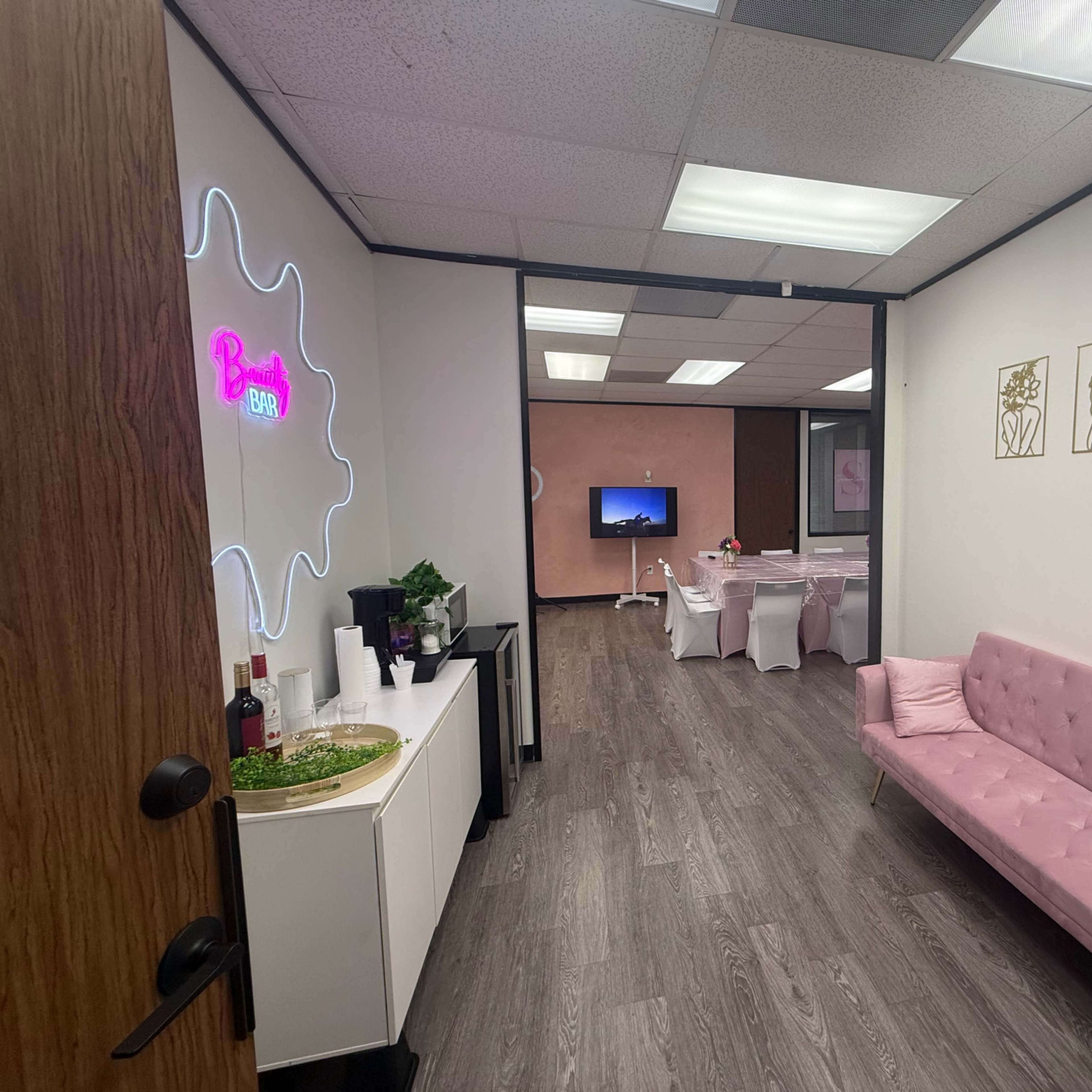 Modern Professional Flexible Production Studio/ Space/Meeting Office In Houston Image in Olde Oaks, Houston, TX