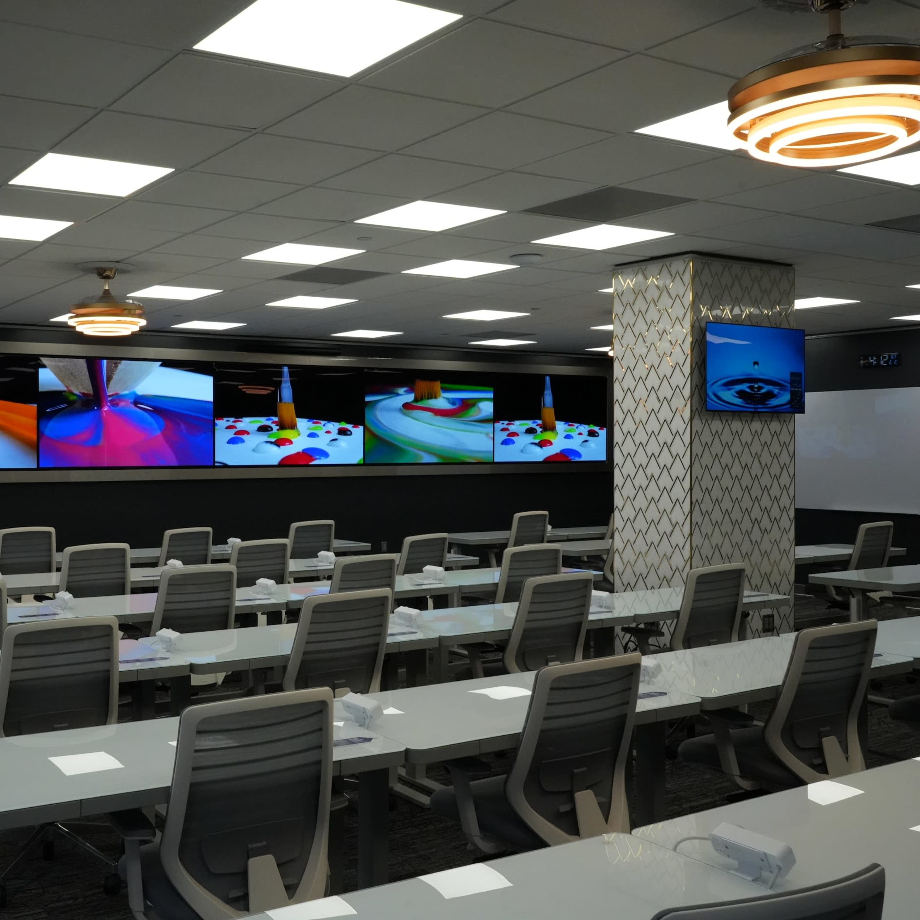 High Tech Training Classroom Image in Potomac Falls, Cascades, VA