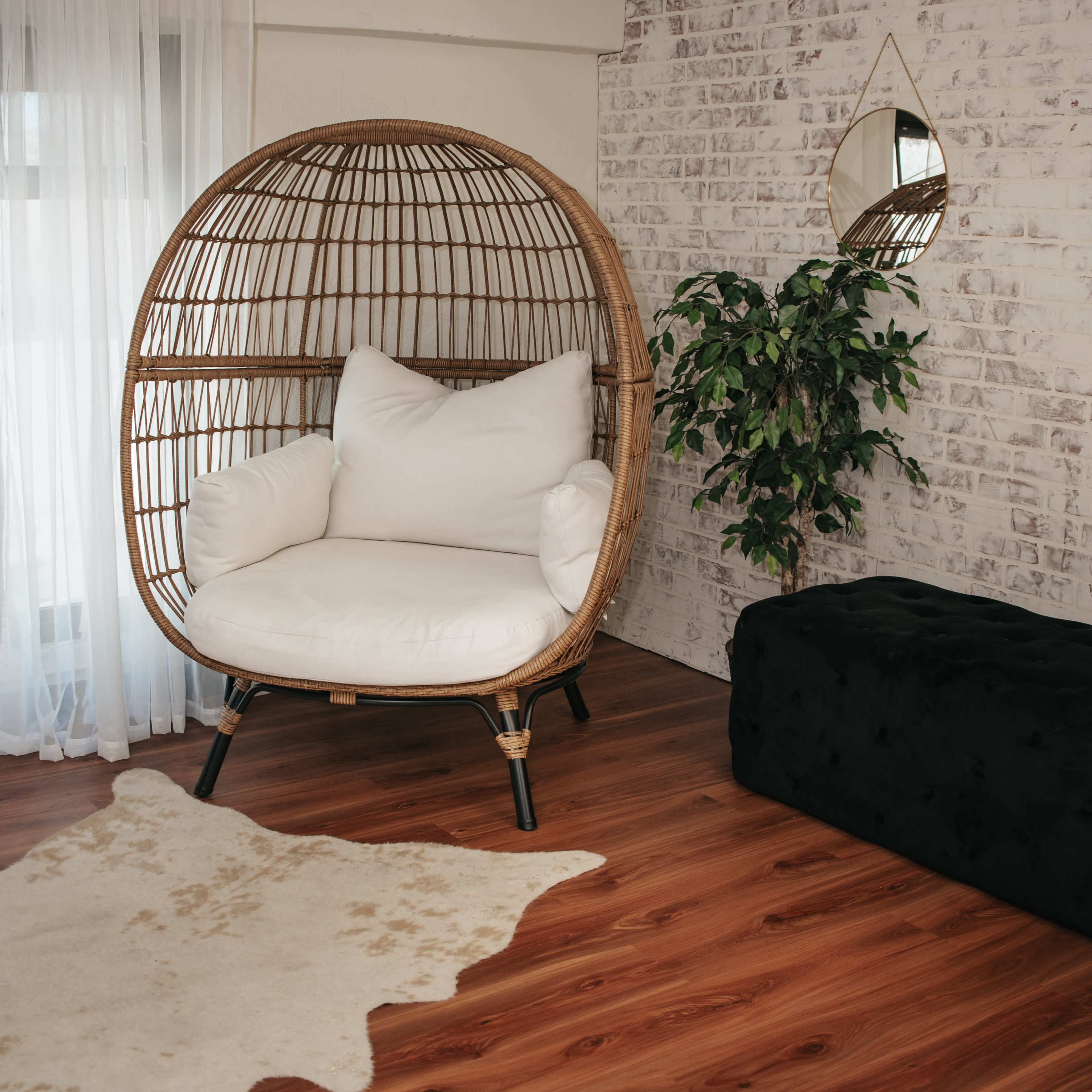 Urban, Open Concept Loft-Feel Studio With Downtown, Natural Vibes Image in Citizen Involvement Committee, Oregon City, OR
