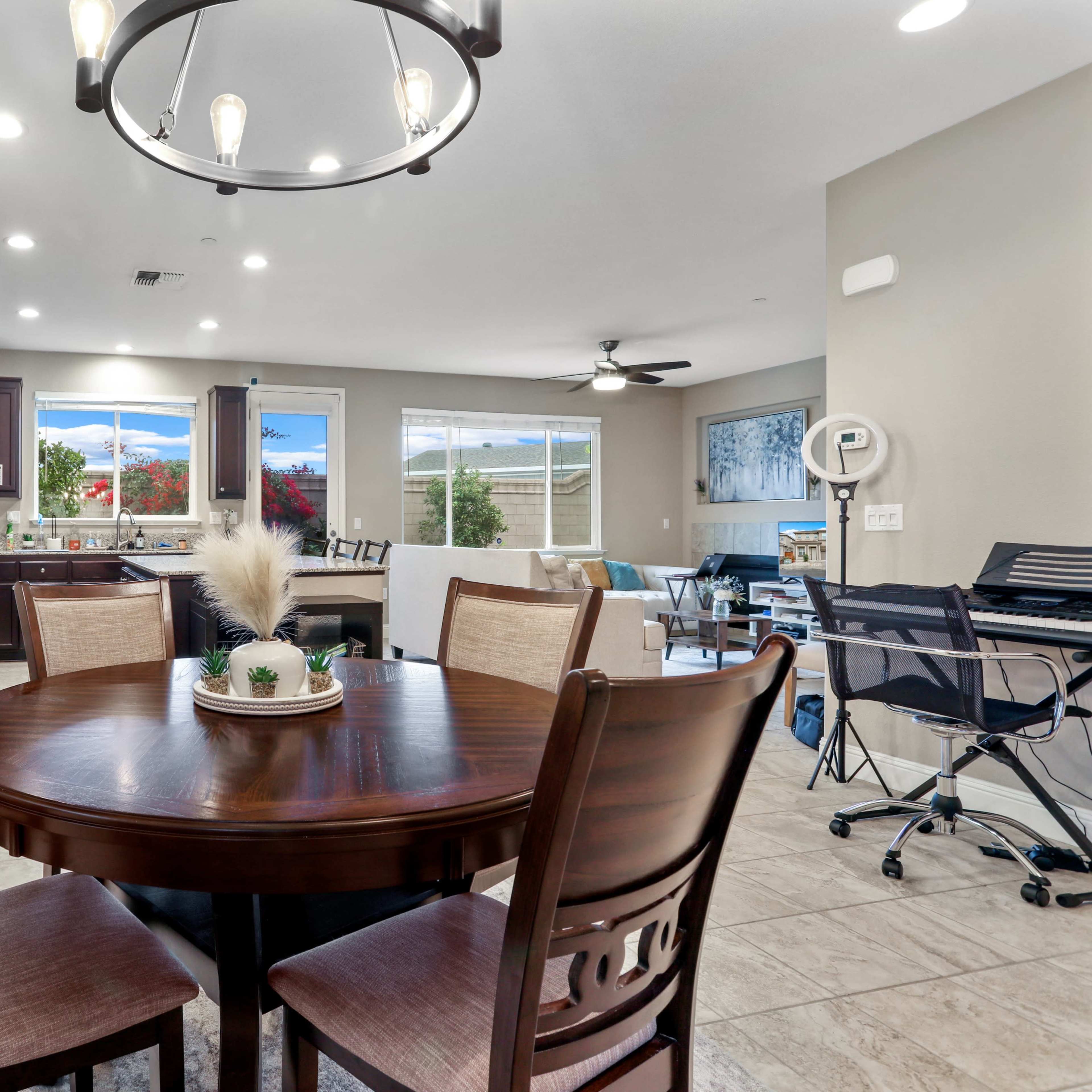 Vibrant Open Space Inspired Home Image in Pittsburg, Pittsburg, CA