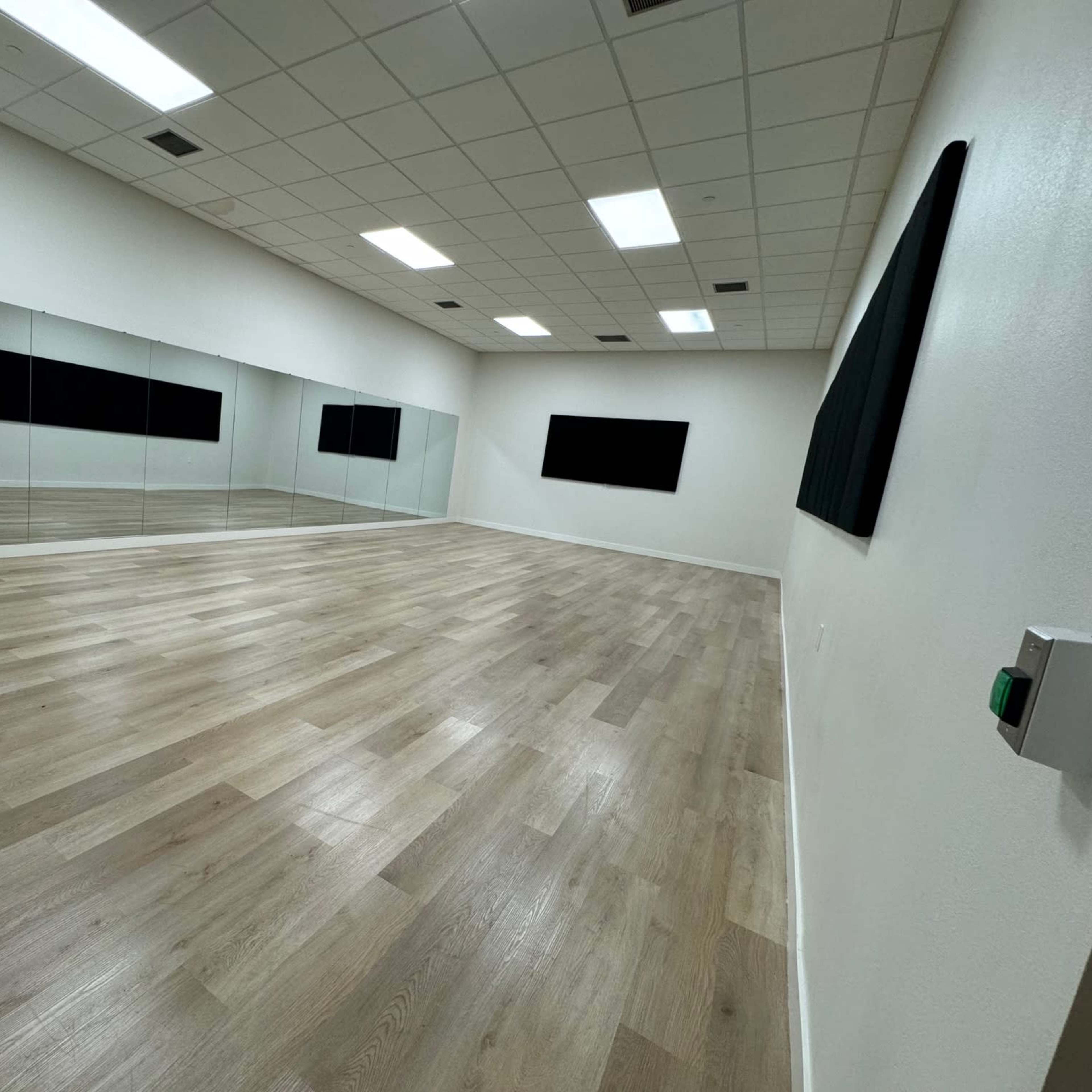 Private NoHo Arts District Dance Studio Image in North Hollywood, Los Angeles, CA