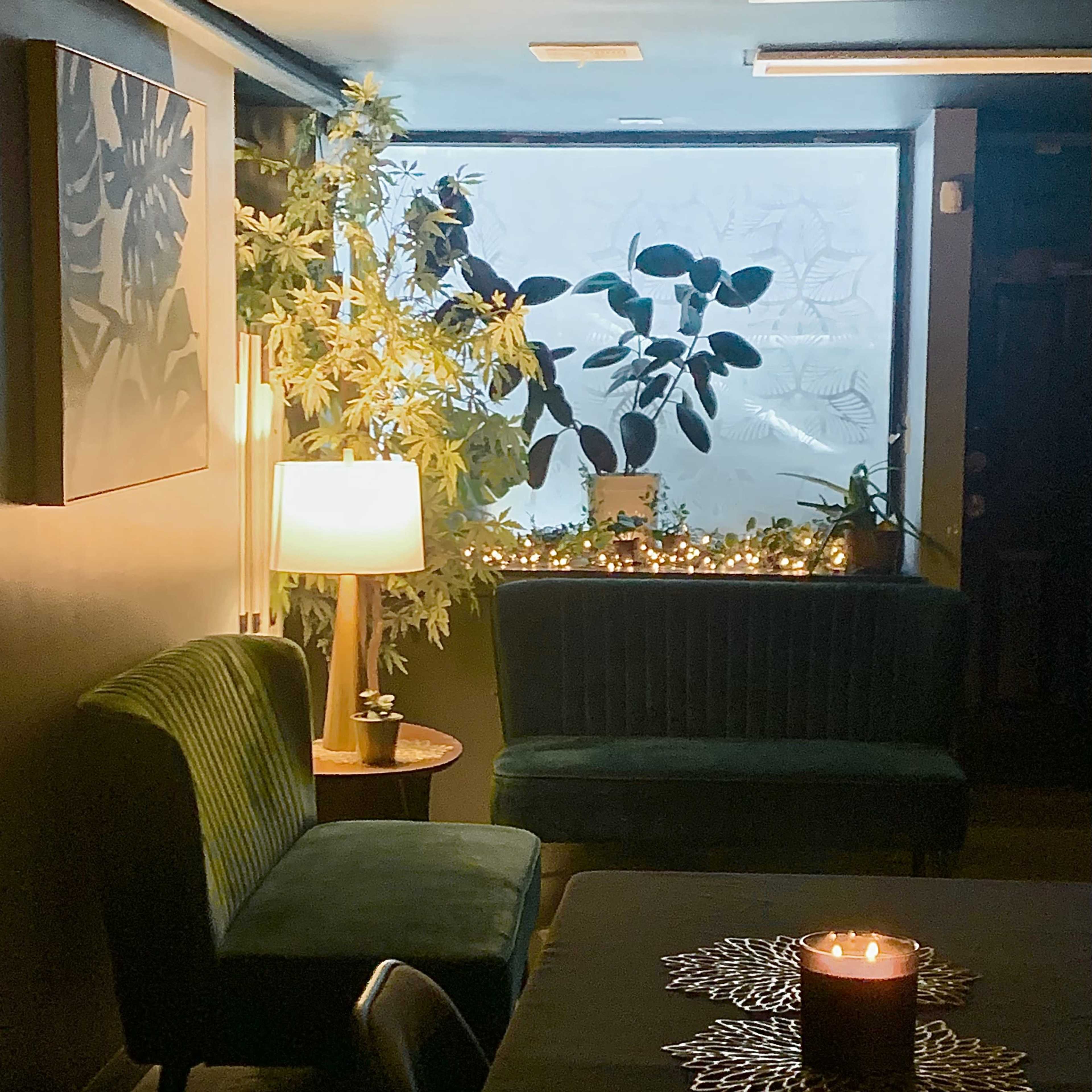Small Lounge Event Space w Bar Image in Central Ward, Newark, NJ