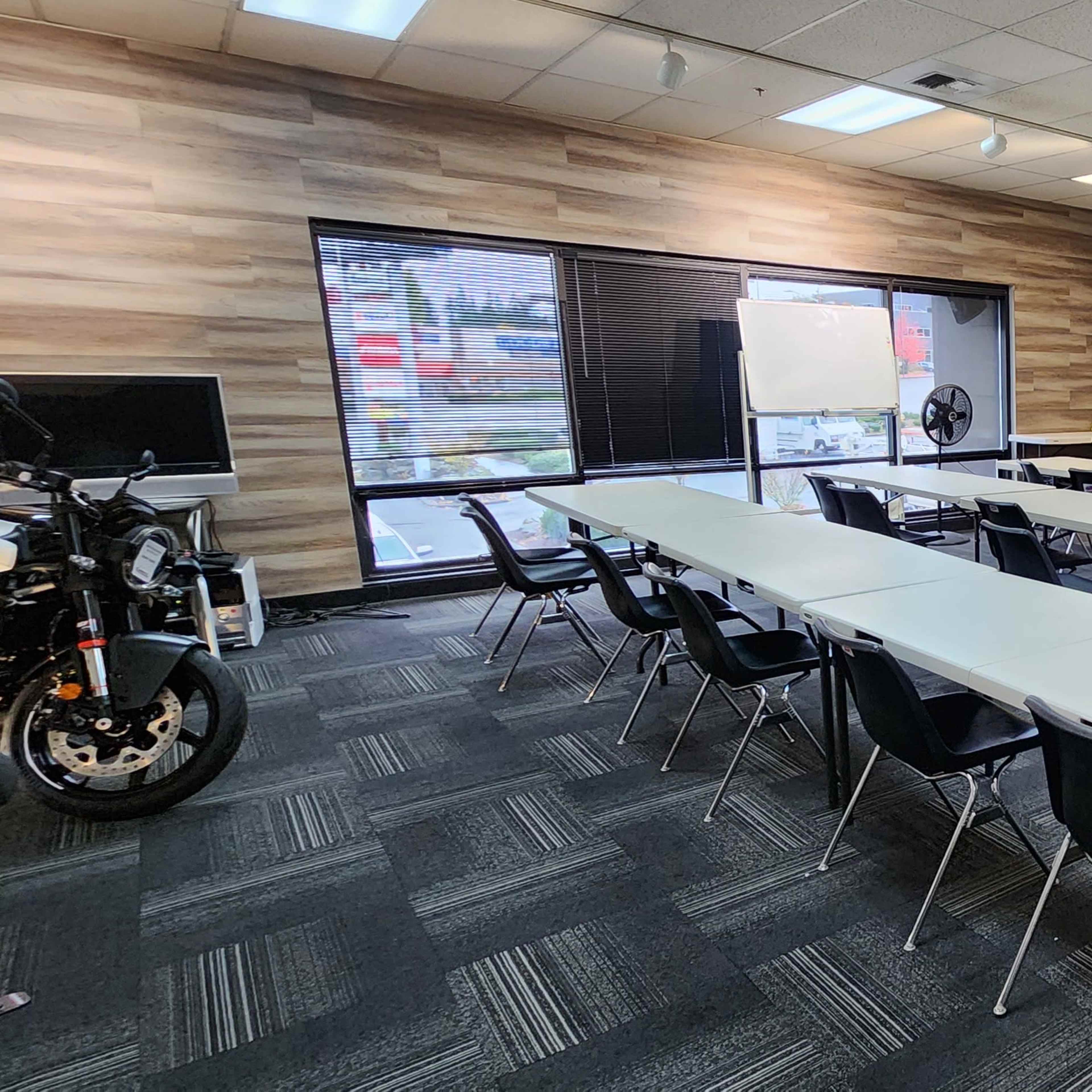 Classroom setting, with potential for studio setting Image in Cascade View, Everett, WA