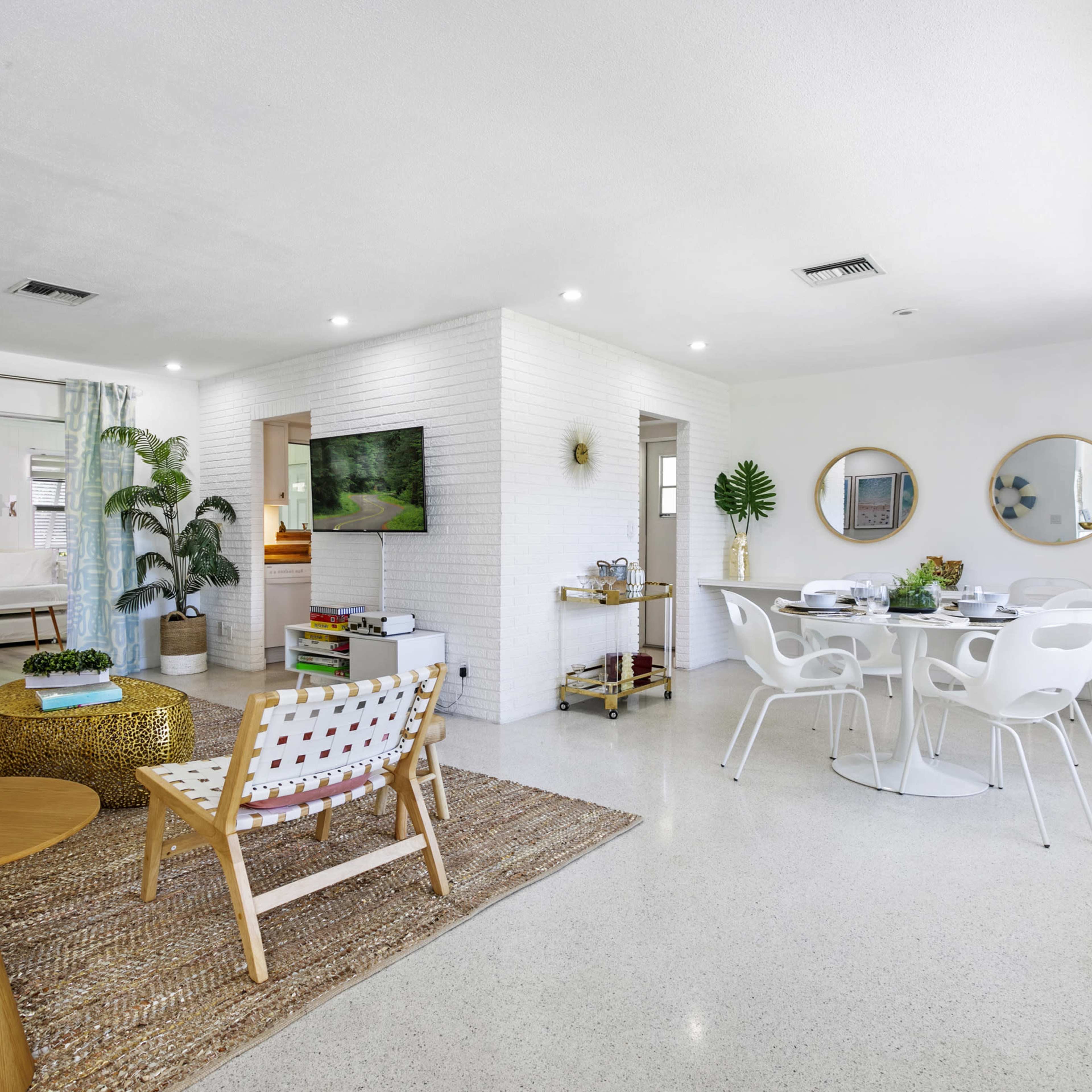 Fairhaven Mid Century Modern Home Image in North Palm Beach, North Palm Beach, FL