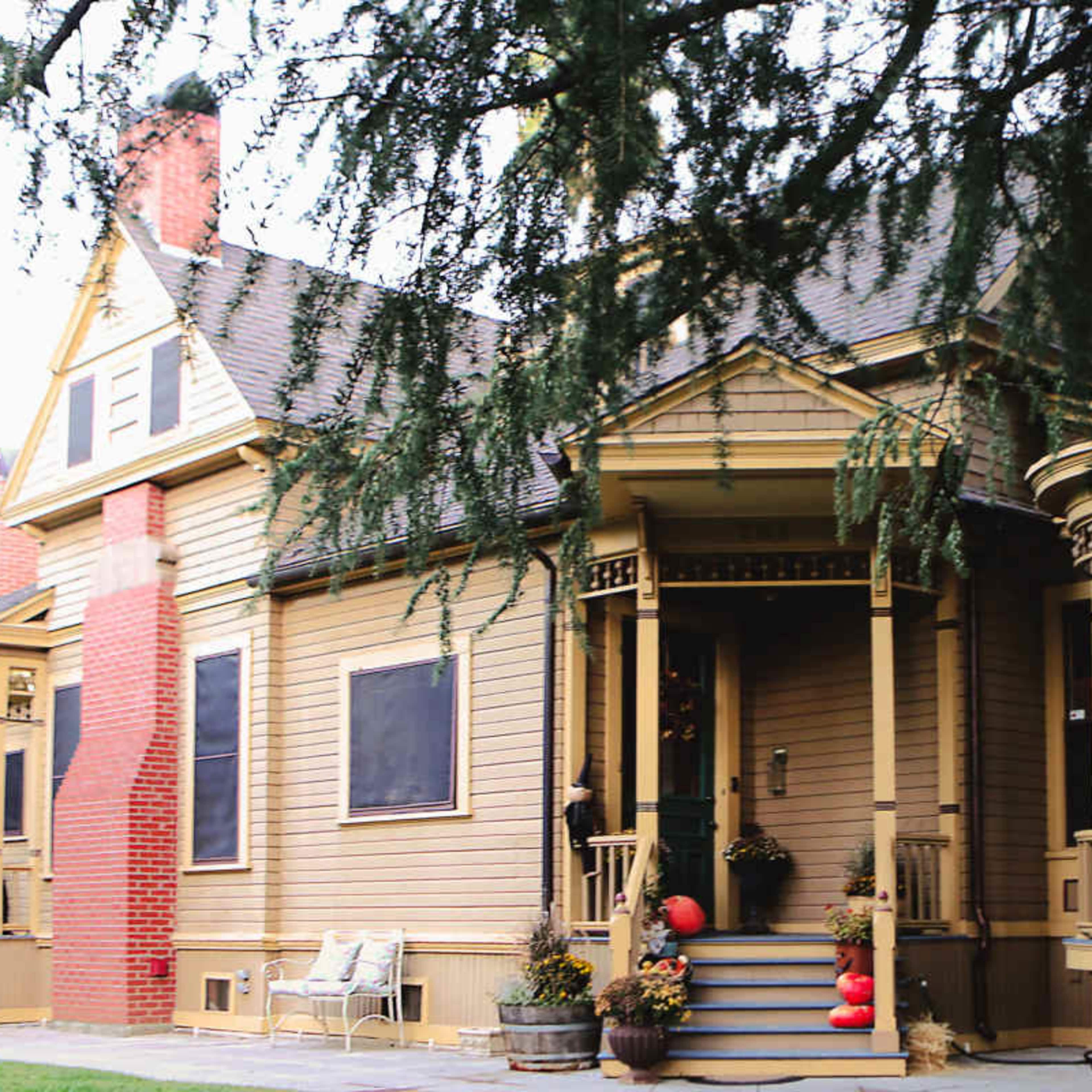 HISTORIC REDLANDS VICTORIAN Image in South Redlands, Redlands, CA