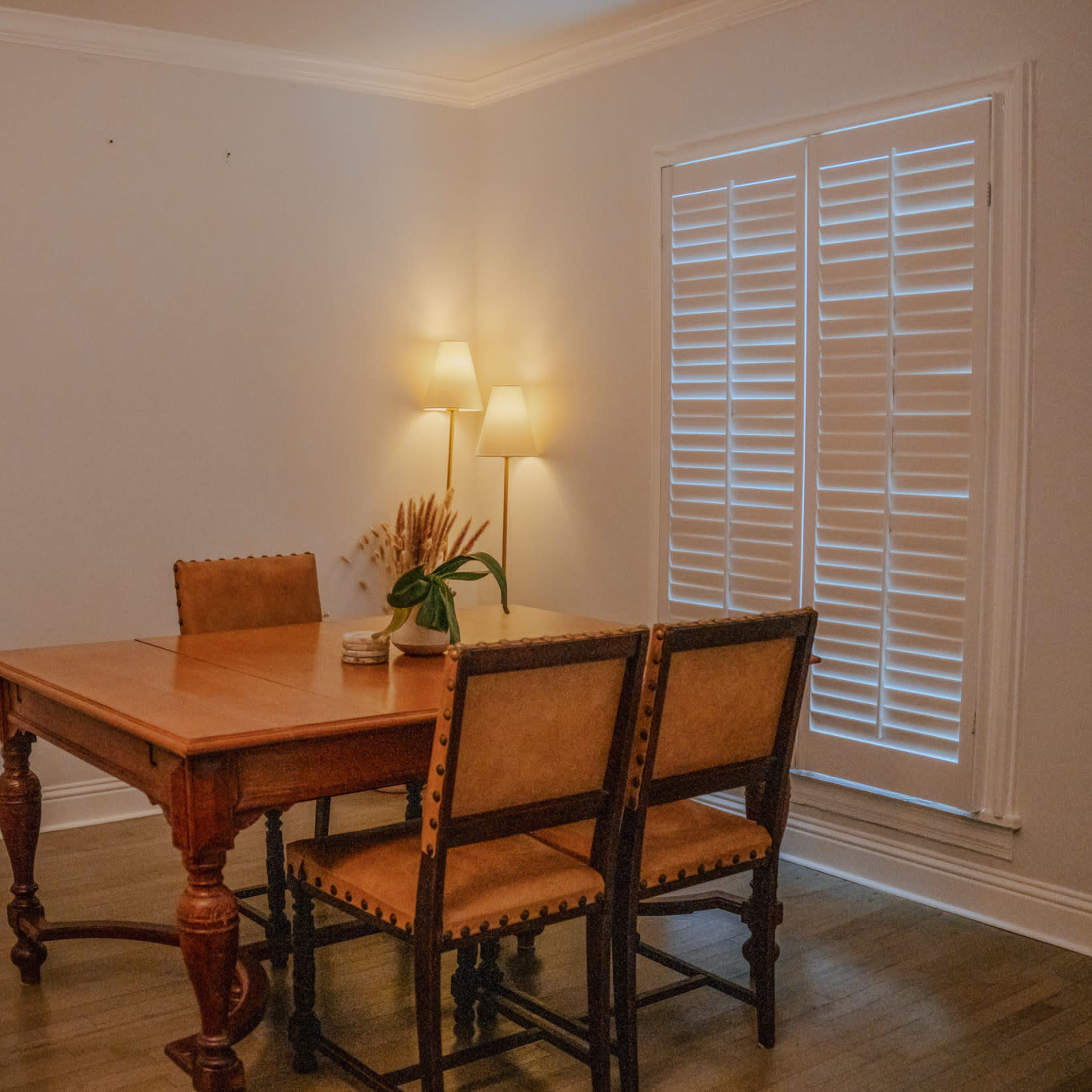Bright and Cozy Minimalist Retreat Image in Cedar Crest, Dallas, TX