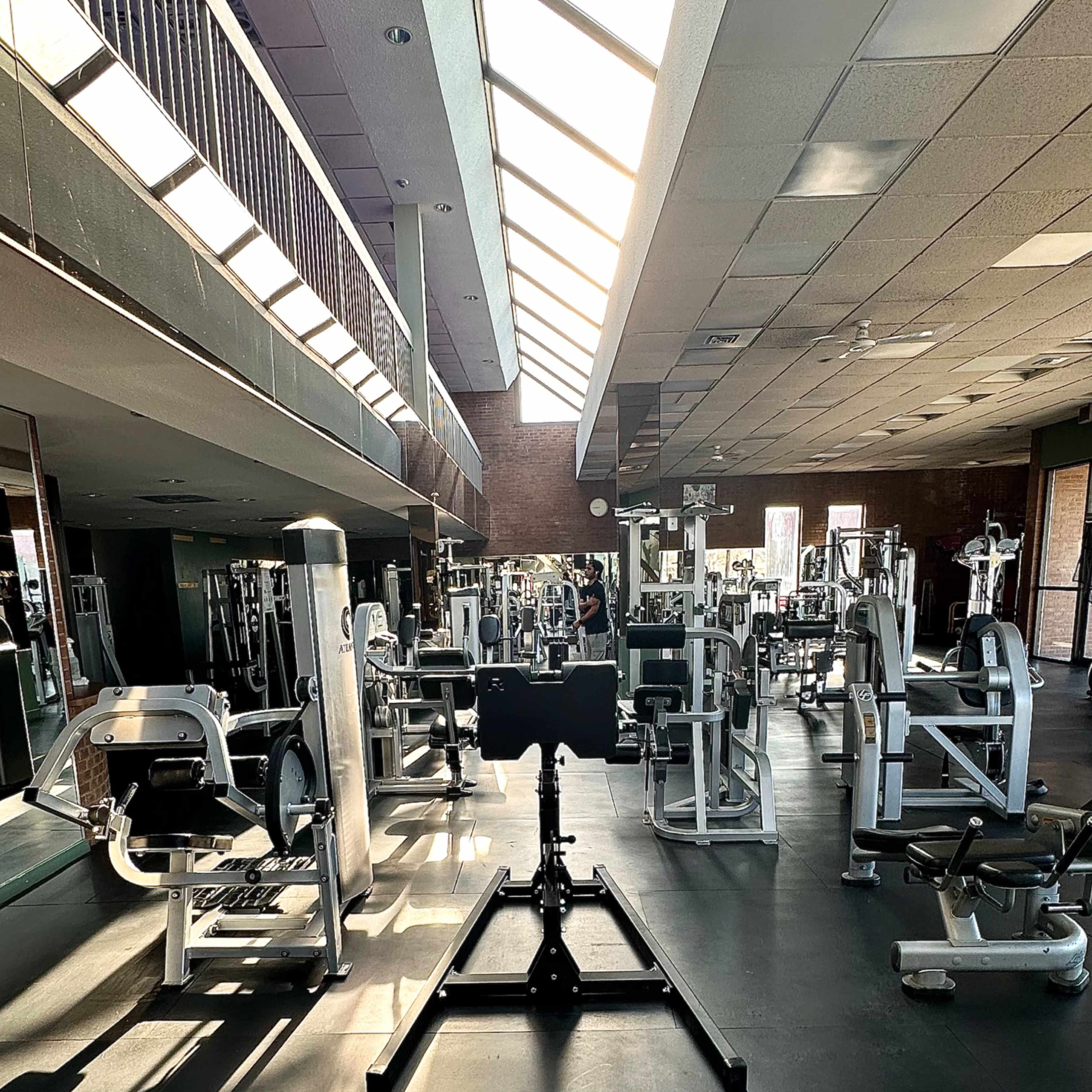 Iron Haven: Rent Your Perfect Gym Space Image in West Humber-Clairville, Toronto, ON