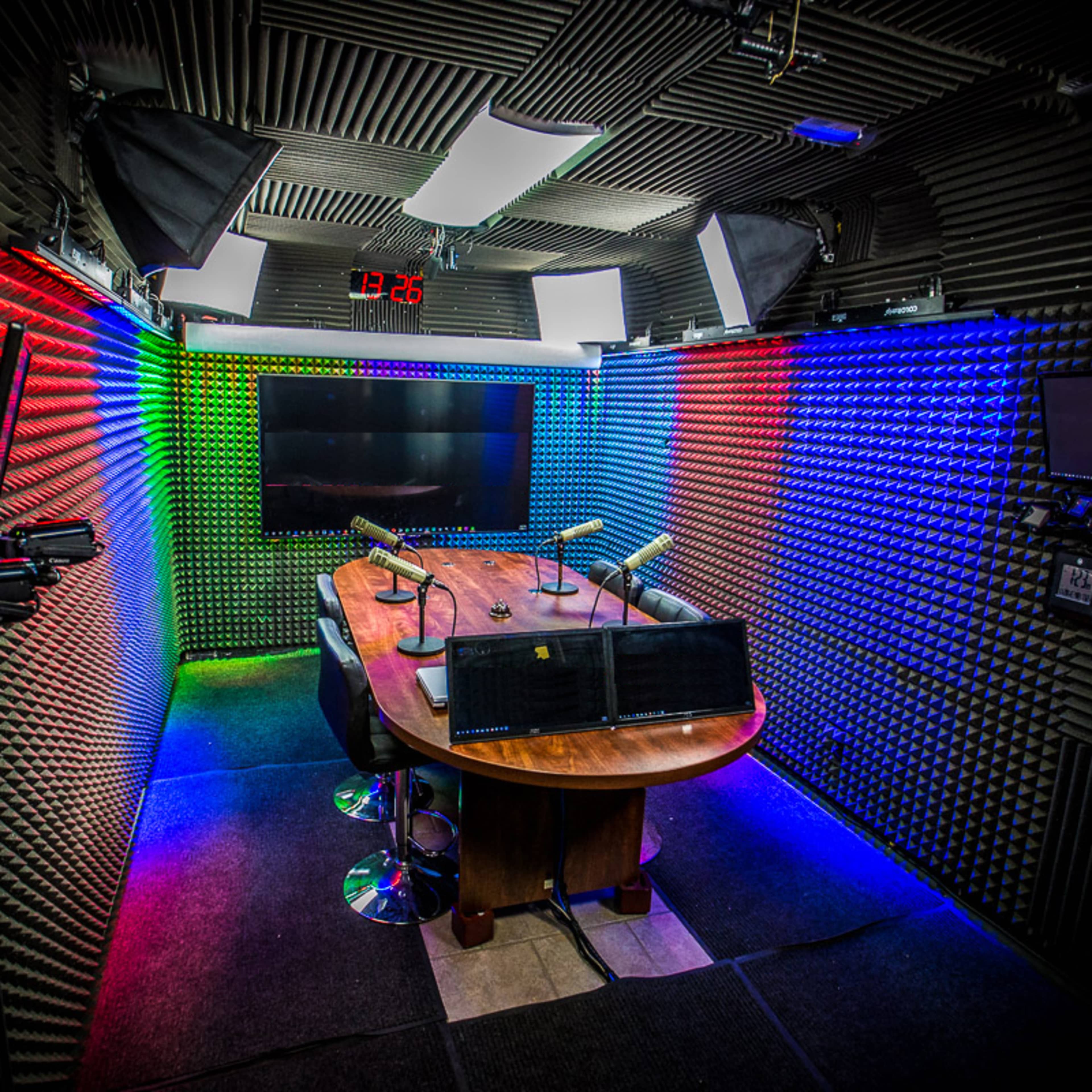 Recording Studio for Podcast and Video | Brooklyn, NY Image in Greenpoint, Brooklyn, NY