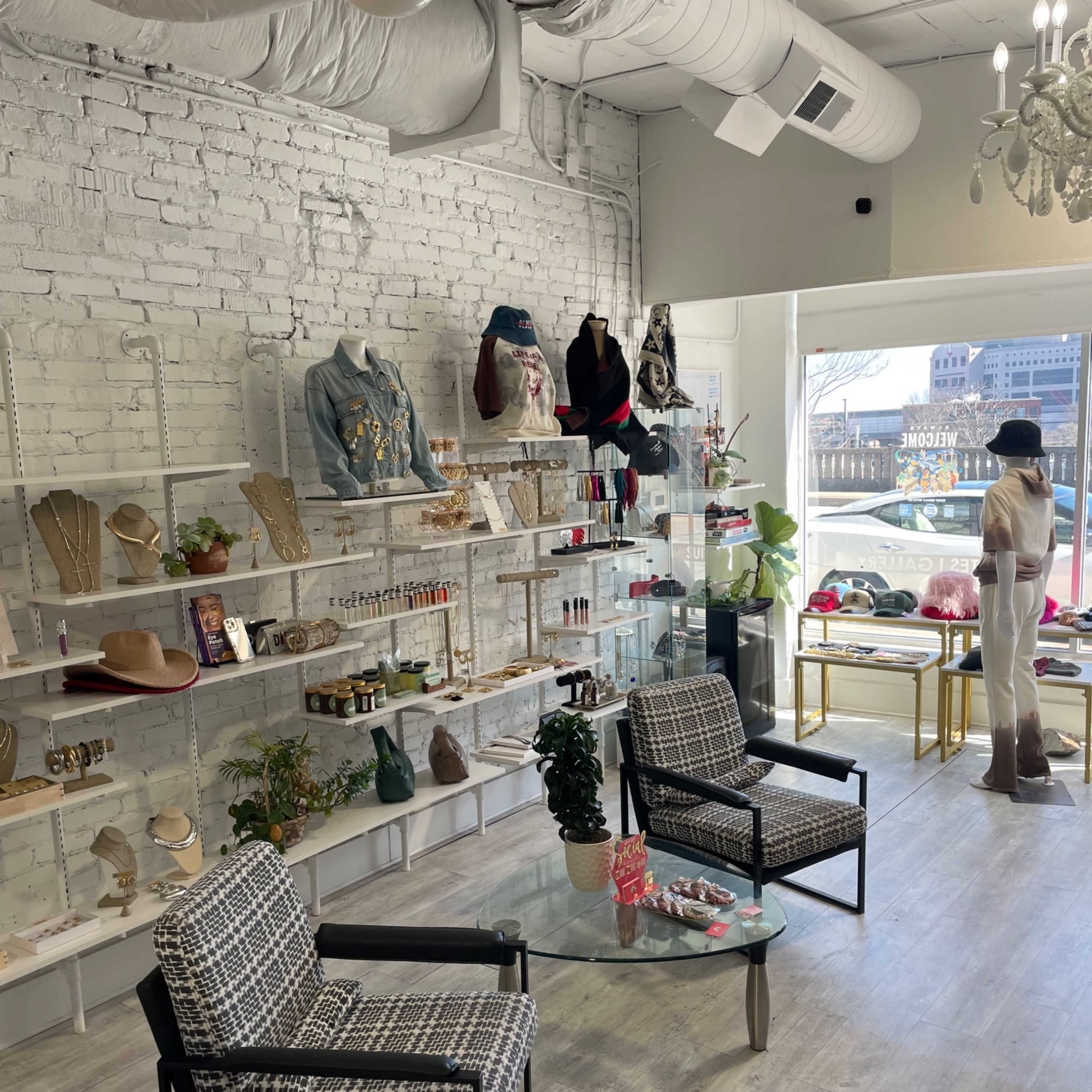 “Downtown Industrial/ Modern Retail space with Natural light” Image in Downtown Atlanta, Atlanta, GA