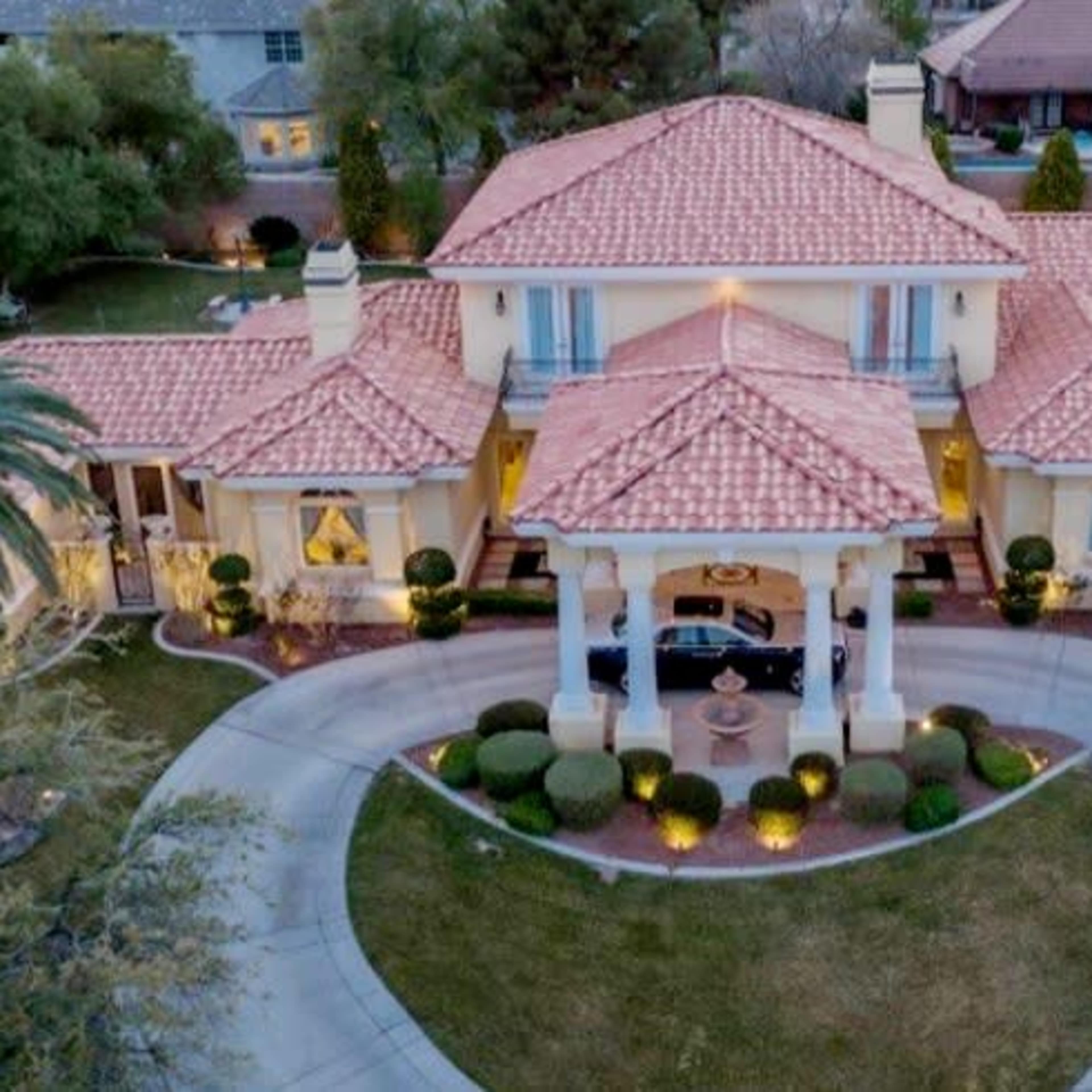Hollywood Regency Mansion - Pink & Gold Decor Image in The Section 10, Las Vegas, NV
