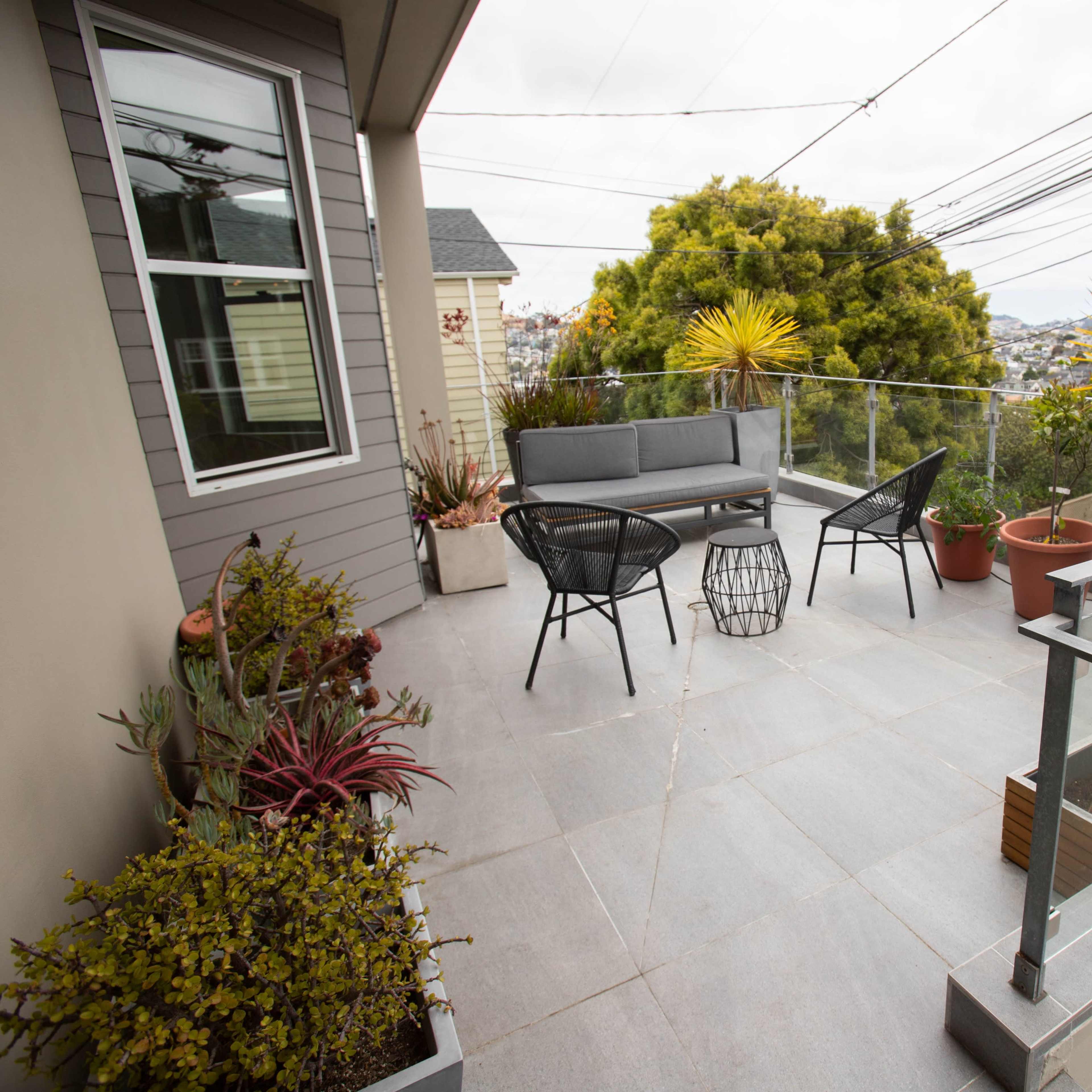 Noe Valley's Light-Filled Retreat: Modern Space and Open Design Image in Noe Valley, San Francisco, CA
