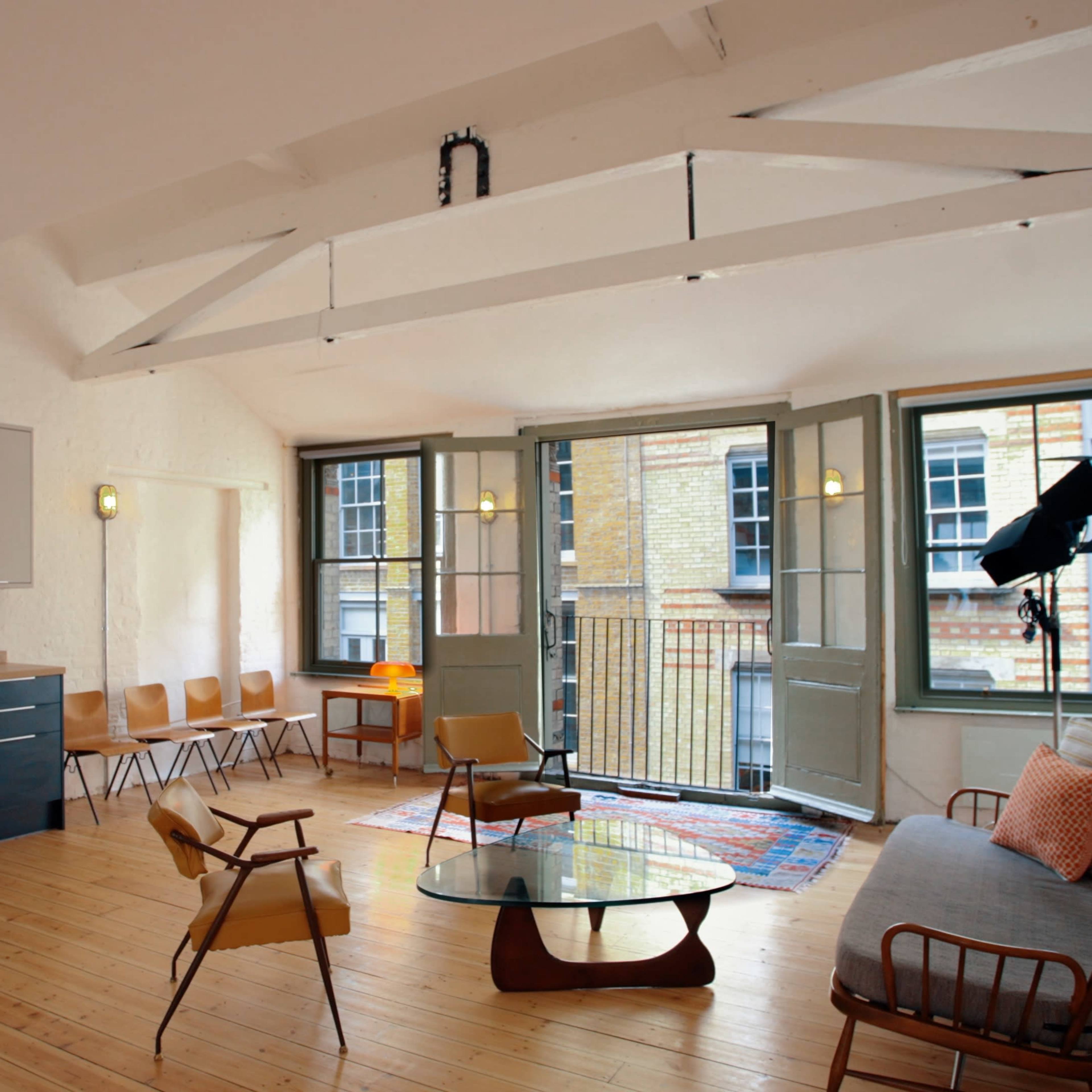 Naturally Lit Photography Loft Studio Space Image in Shoreditch, London, England