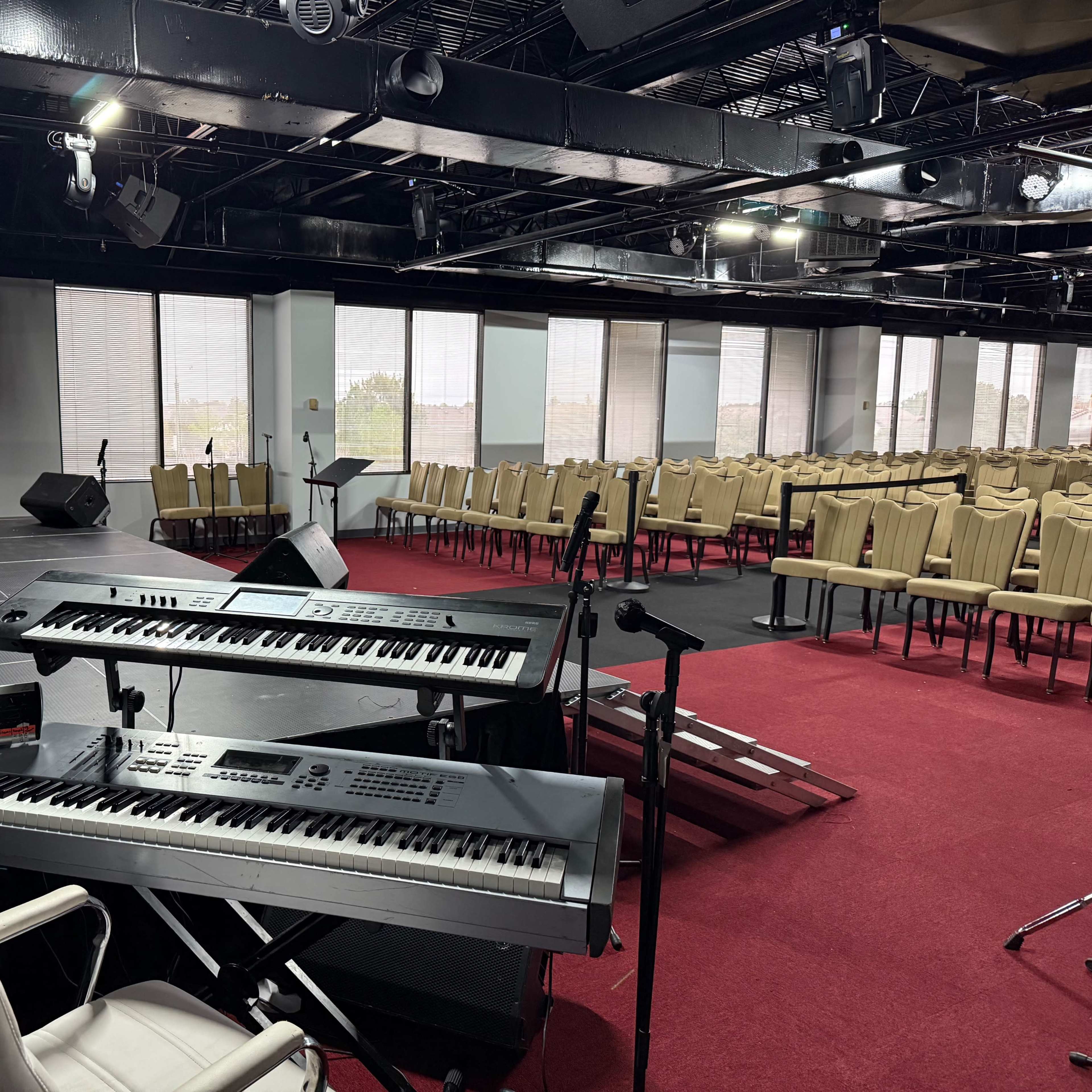 Production House with Skyline View Image in Eldridge / West Oaks, Houston, TX