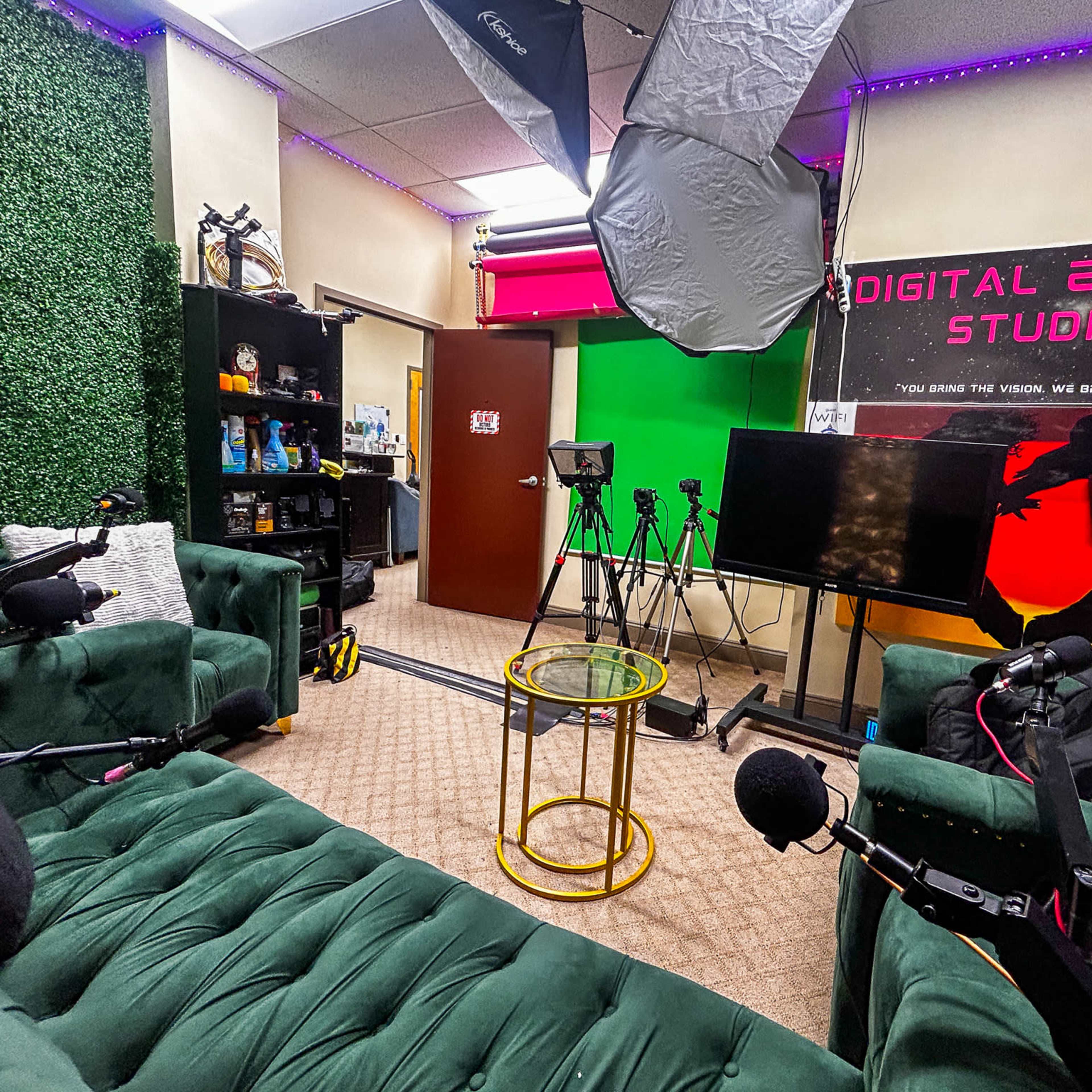 Full Service Podcasting Studio Centrally located in Downtown Baltimore Image in Downtown, Baltimore, MD