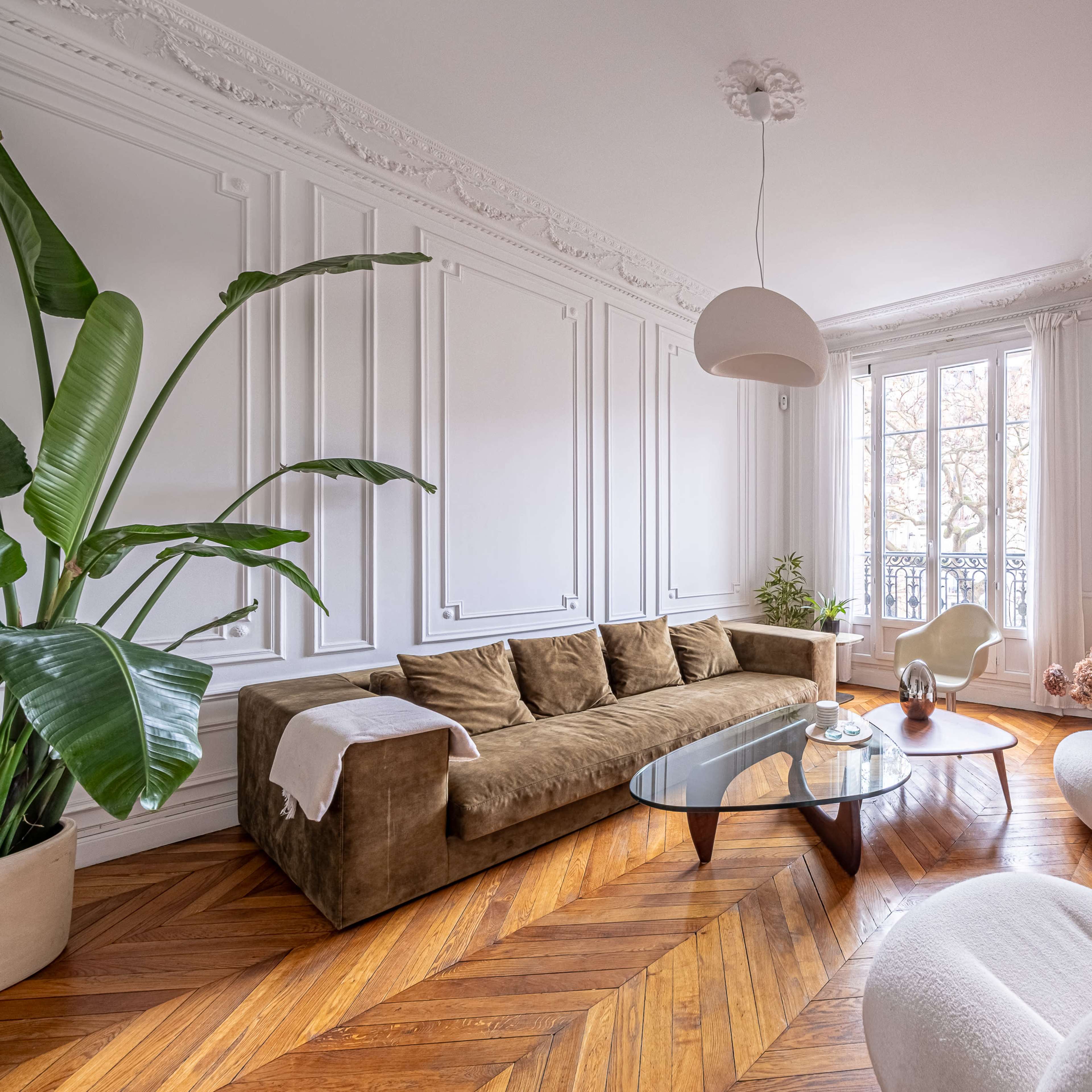 Appartement Haussmanien sur square Image dans Paris, Paris, Île-de-France