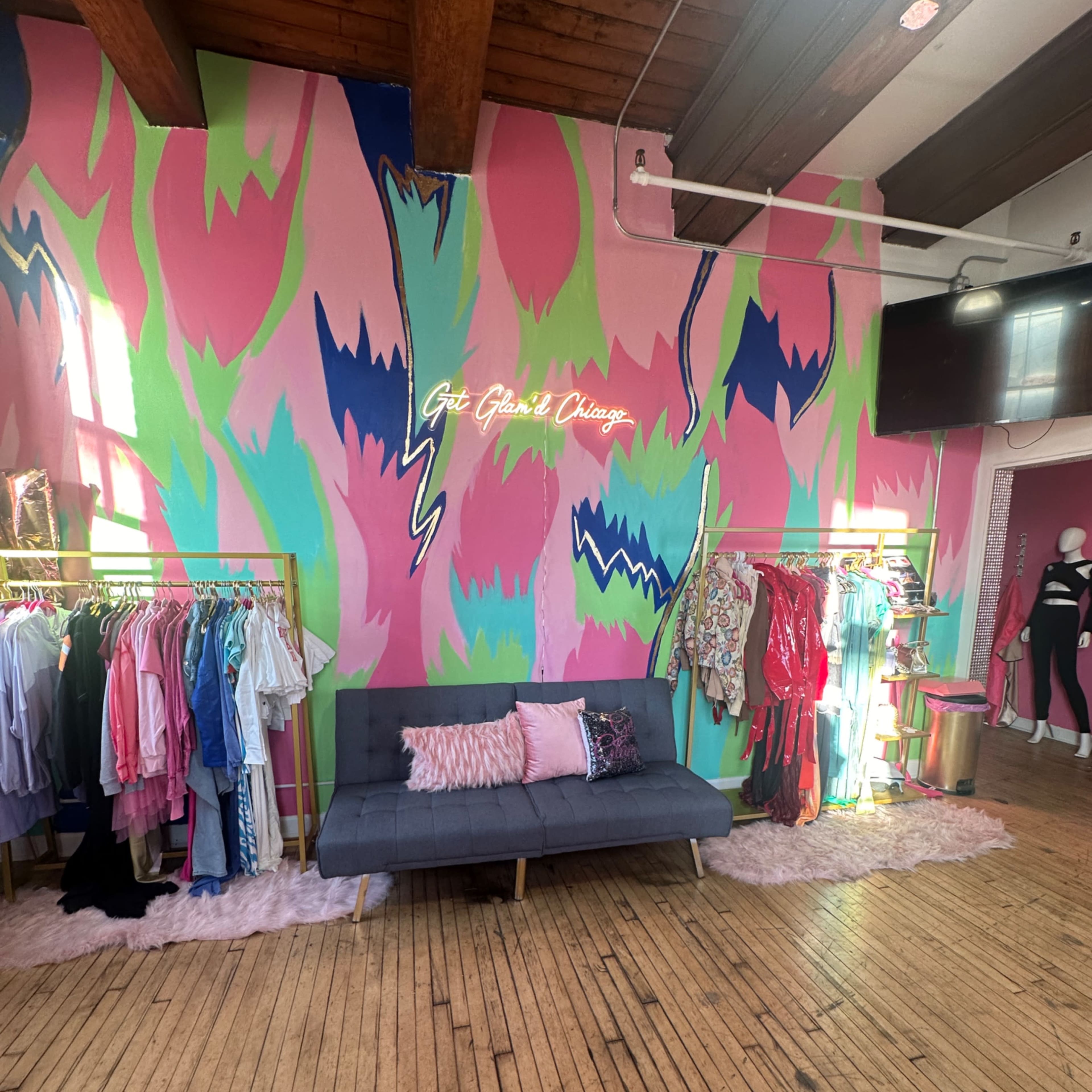 South loop Glamour loft/boutique and salon space Image in Lower West Side, Chicago, IL