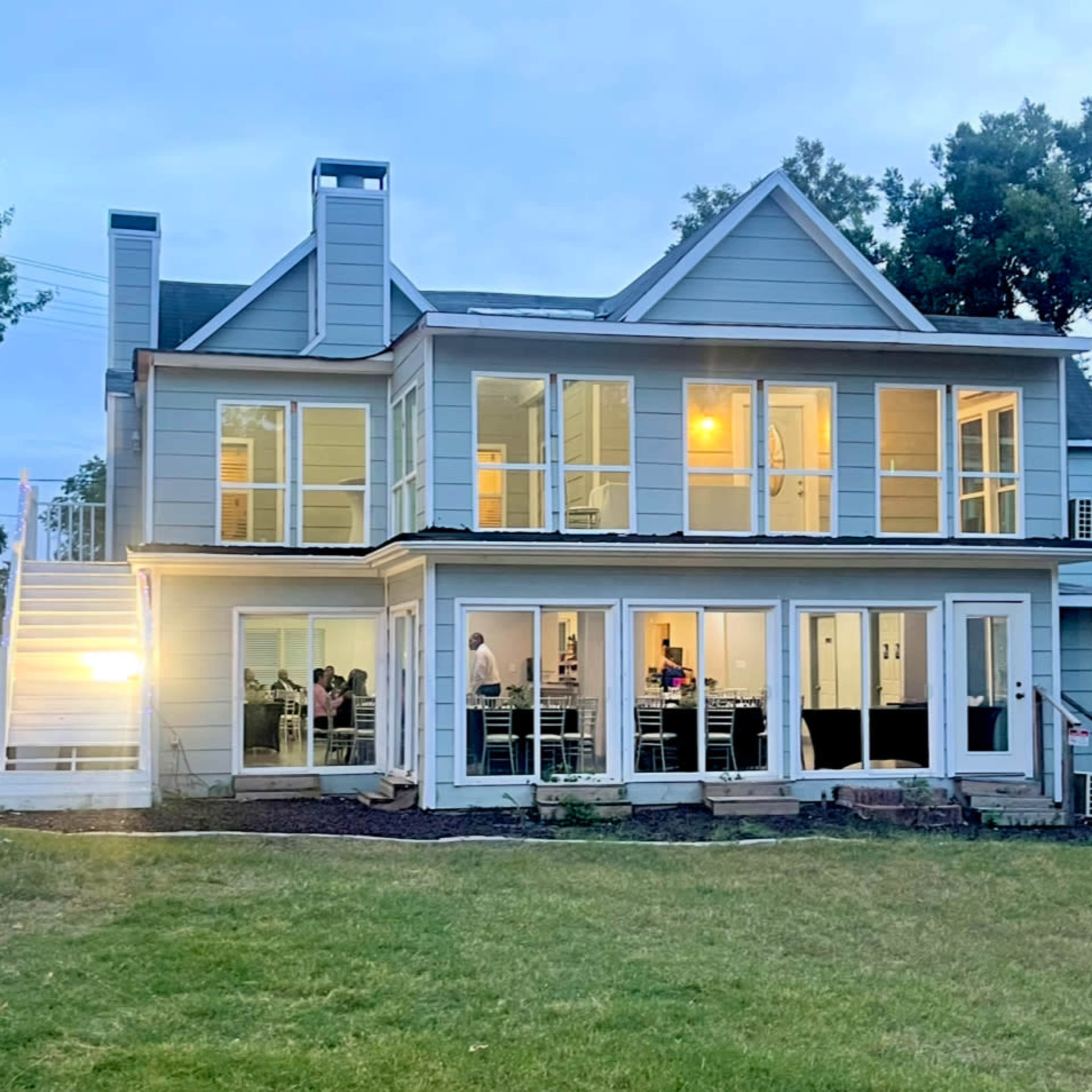 Private Farmhouse Estate Image in Lancaster, Lancaster, TX