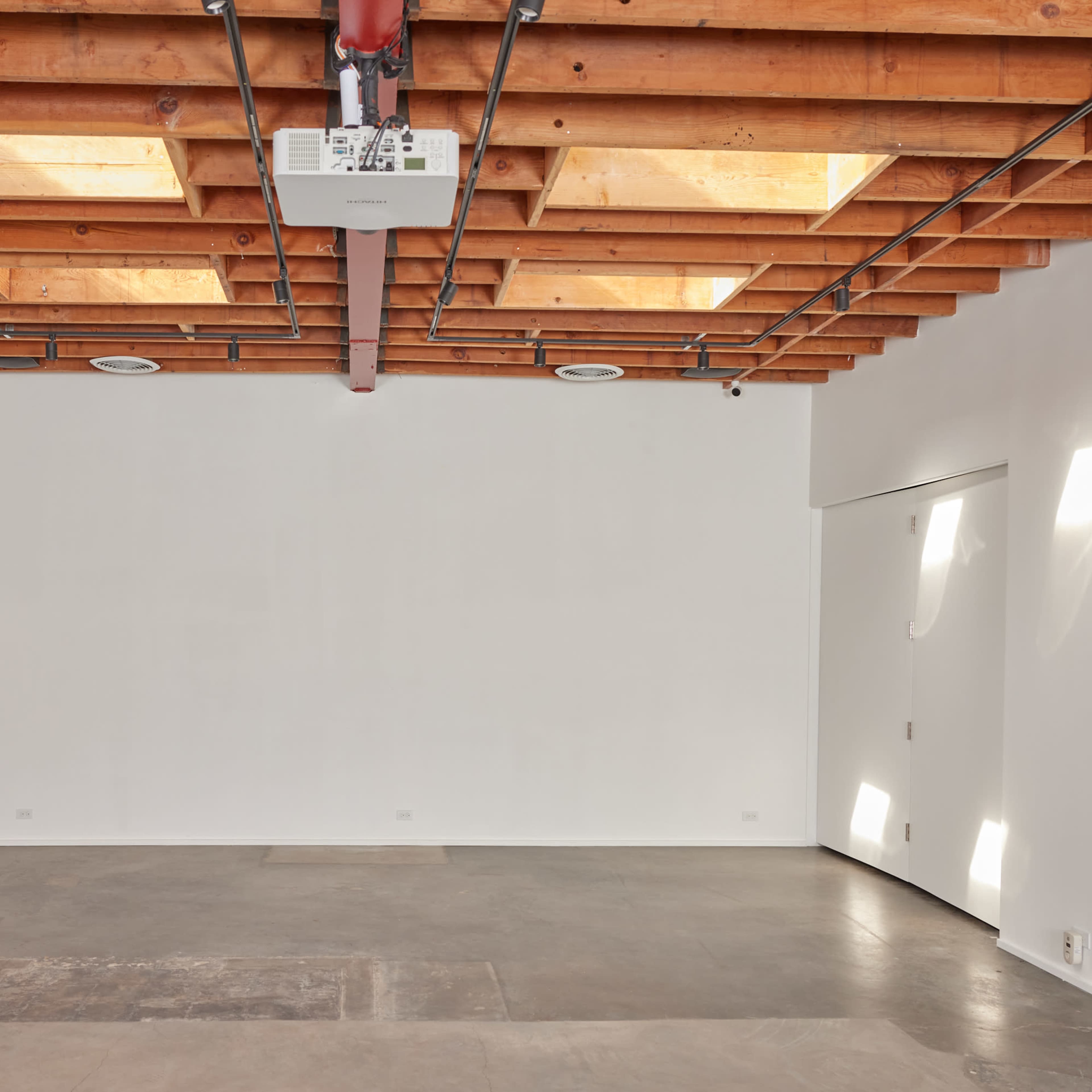 Light-filled Industrial Westside Gallery Space I Conveniently located off the 10 and 405 fwy and walkable from Expo Line/Bundy Image in Sawtelle, Los Angeles, CA