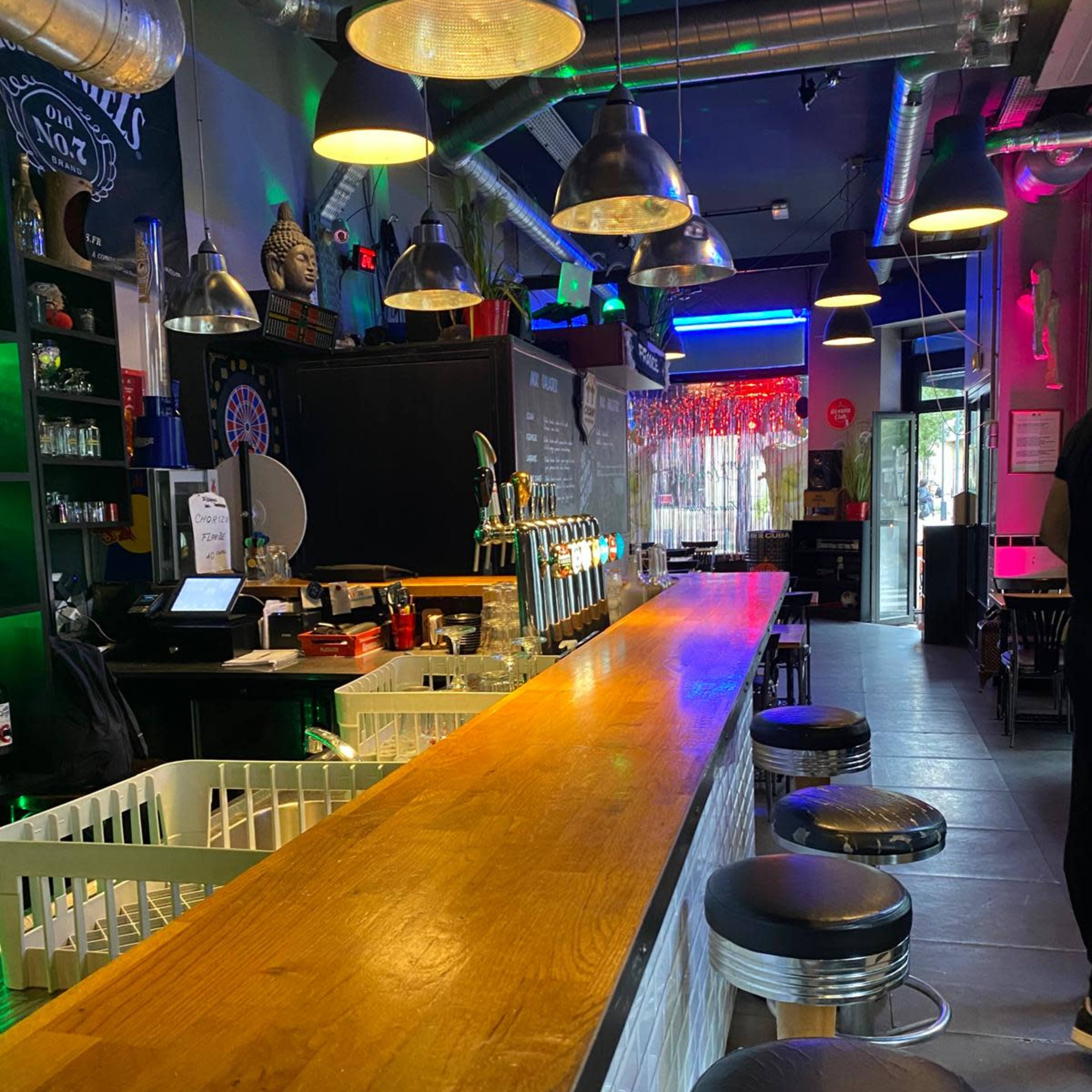 Bar, Pub, industrial style Image dans , Maisons-Alfort, Île-de-France