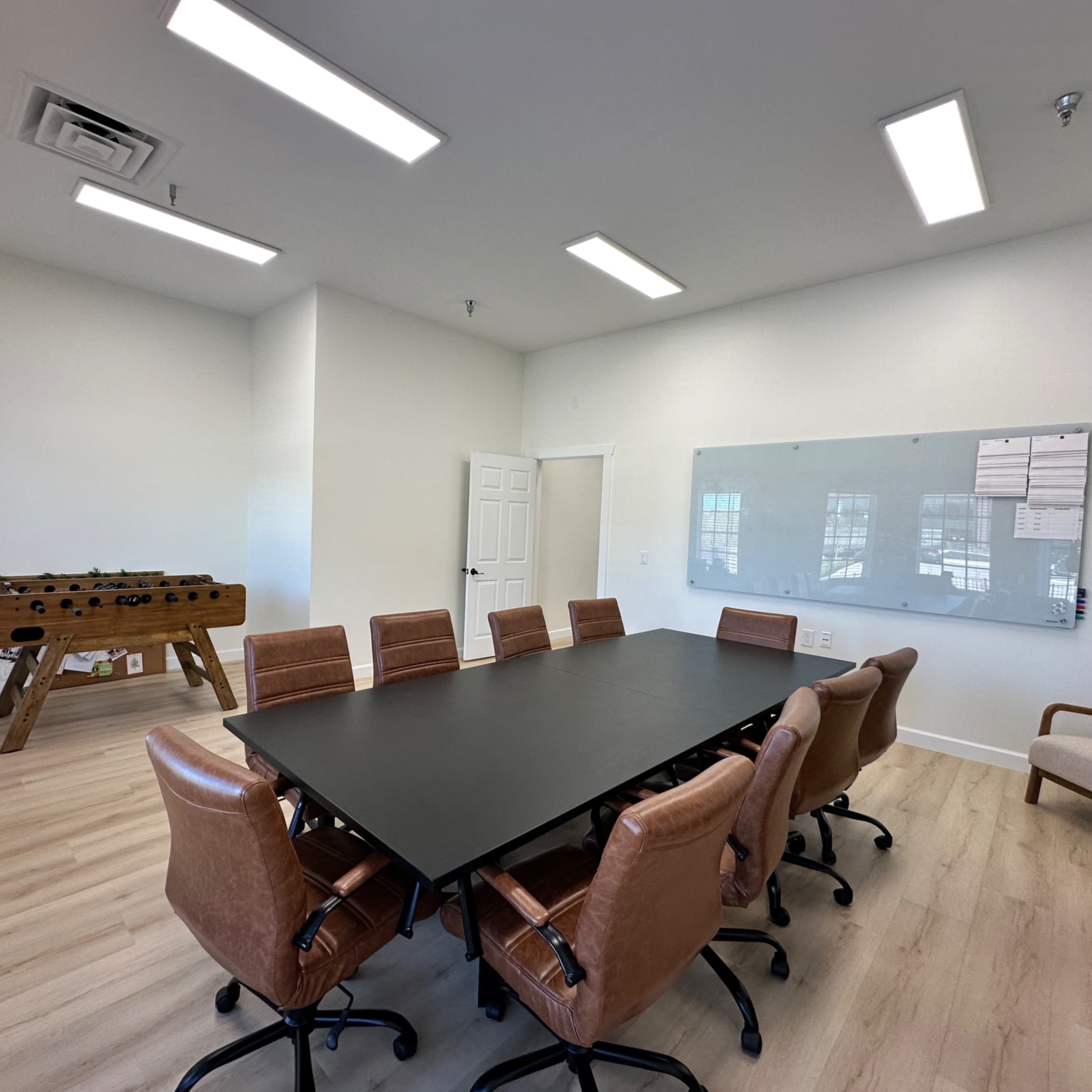 Spacious Conference Room Image in Franklin, Franklin, TN
