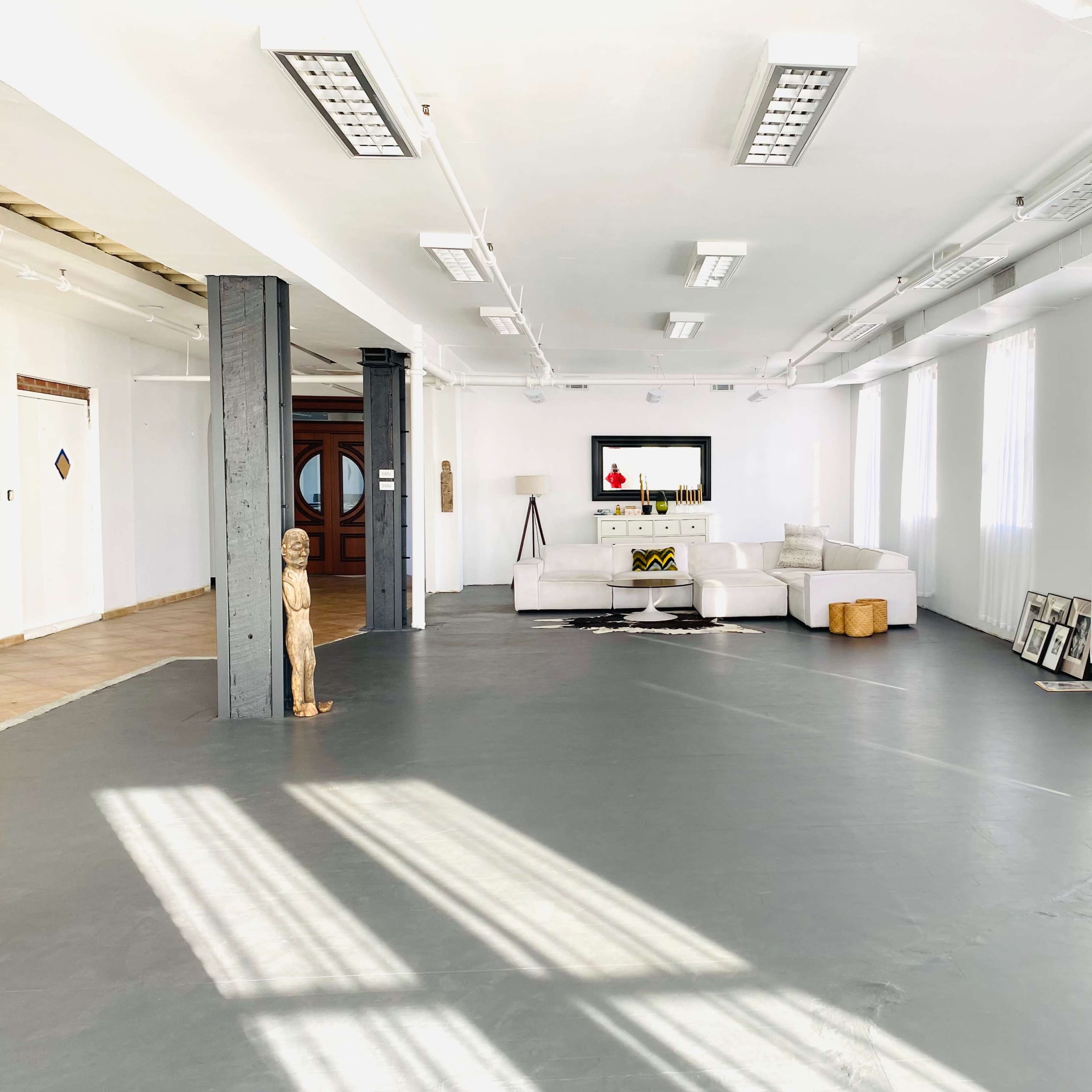 Modern Daylight 3000 sqft Warehouse Loft Image in East New York, Brooklyn, NY