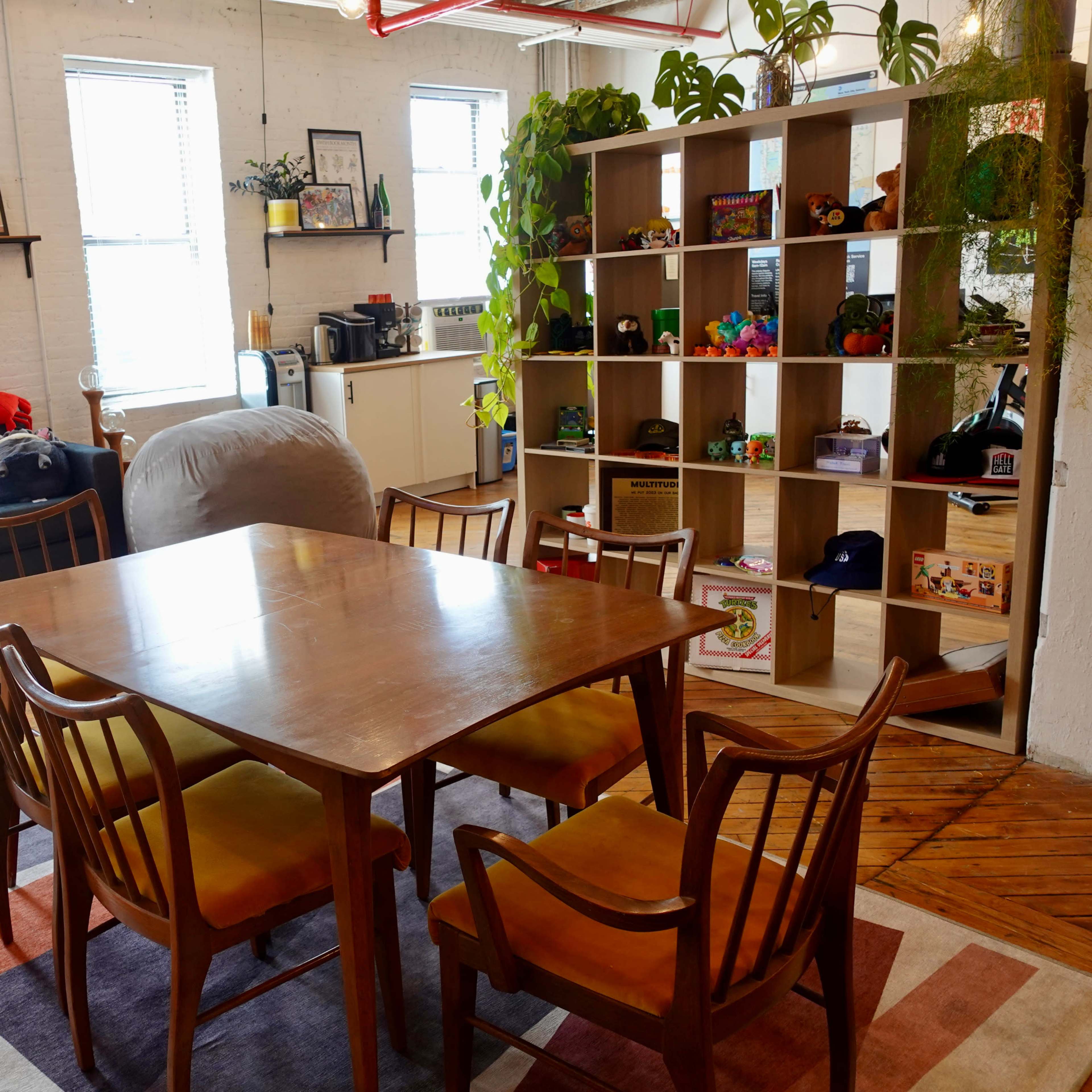 Podcast Studio with Professional Quality and a Comfortable Vibe Image in Greenpoint, Brooklyn, NY