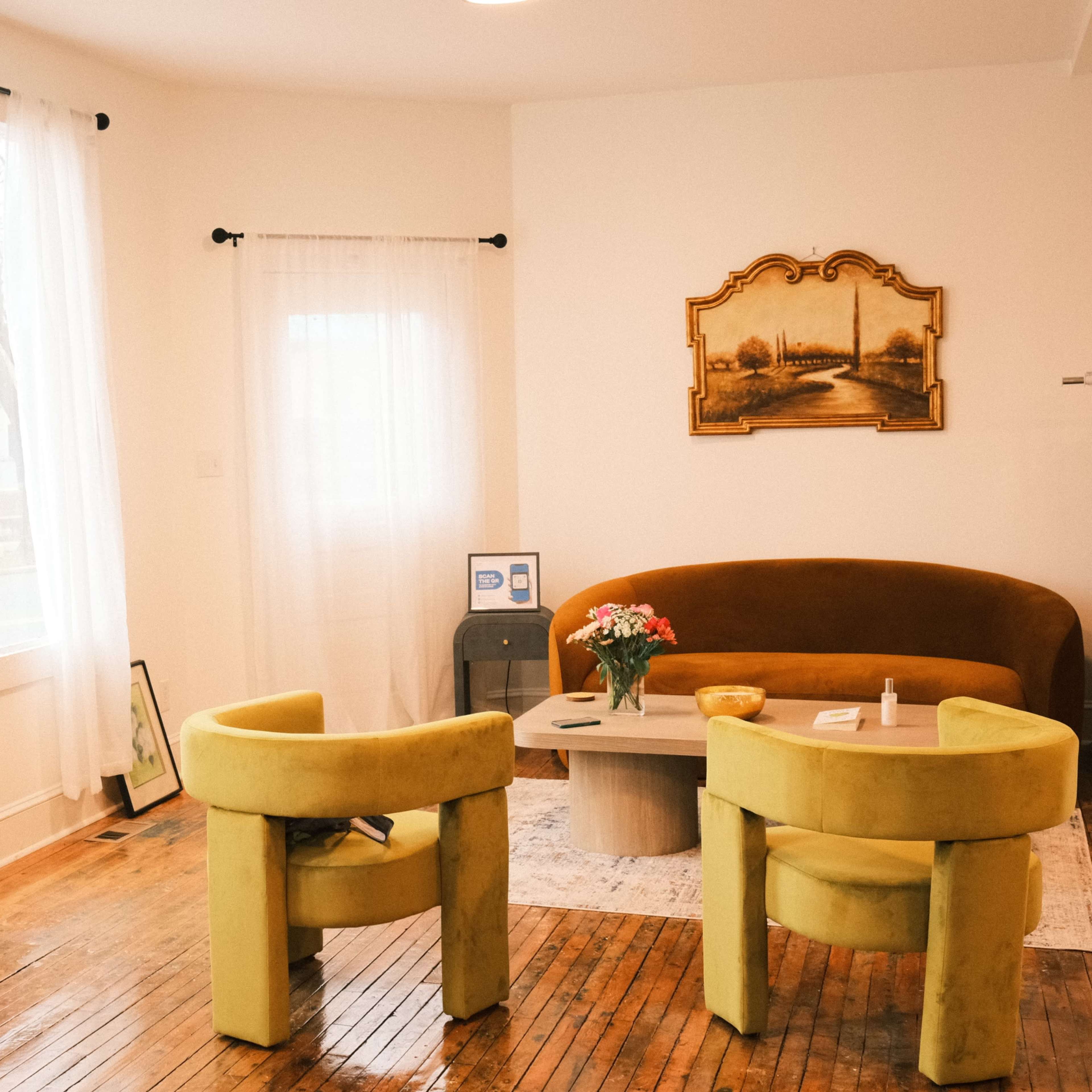 Curated Creative Studio Image in Fredericksburg, Fredericksburg, VA
