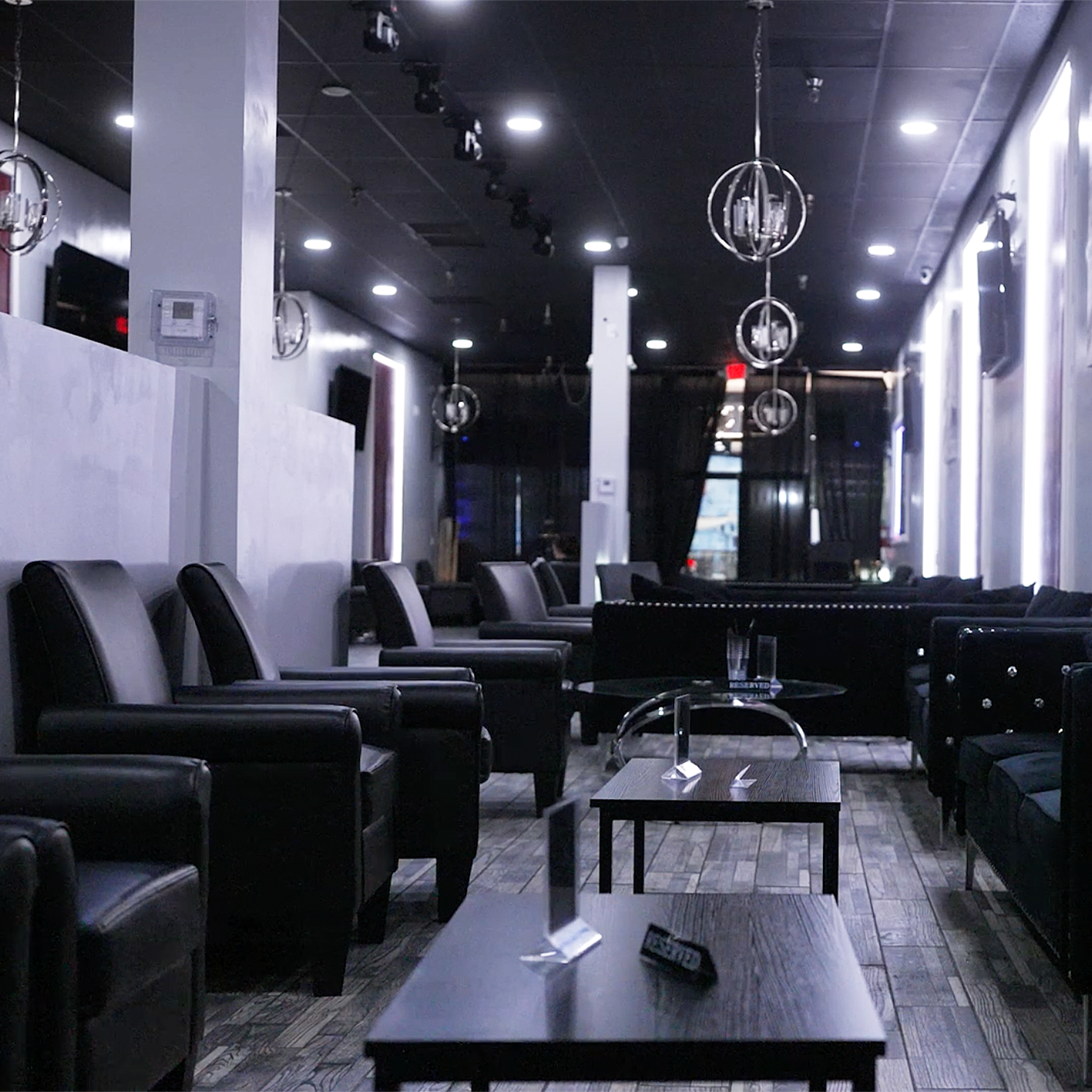 Versatile + Sophisticated Lounge with Bar, Stage, DJ Booth and More Image in Four Corners, Kissimmee, FL