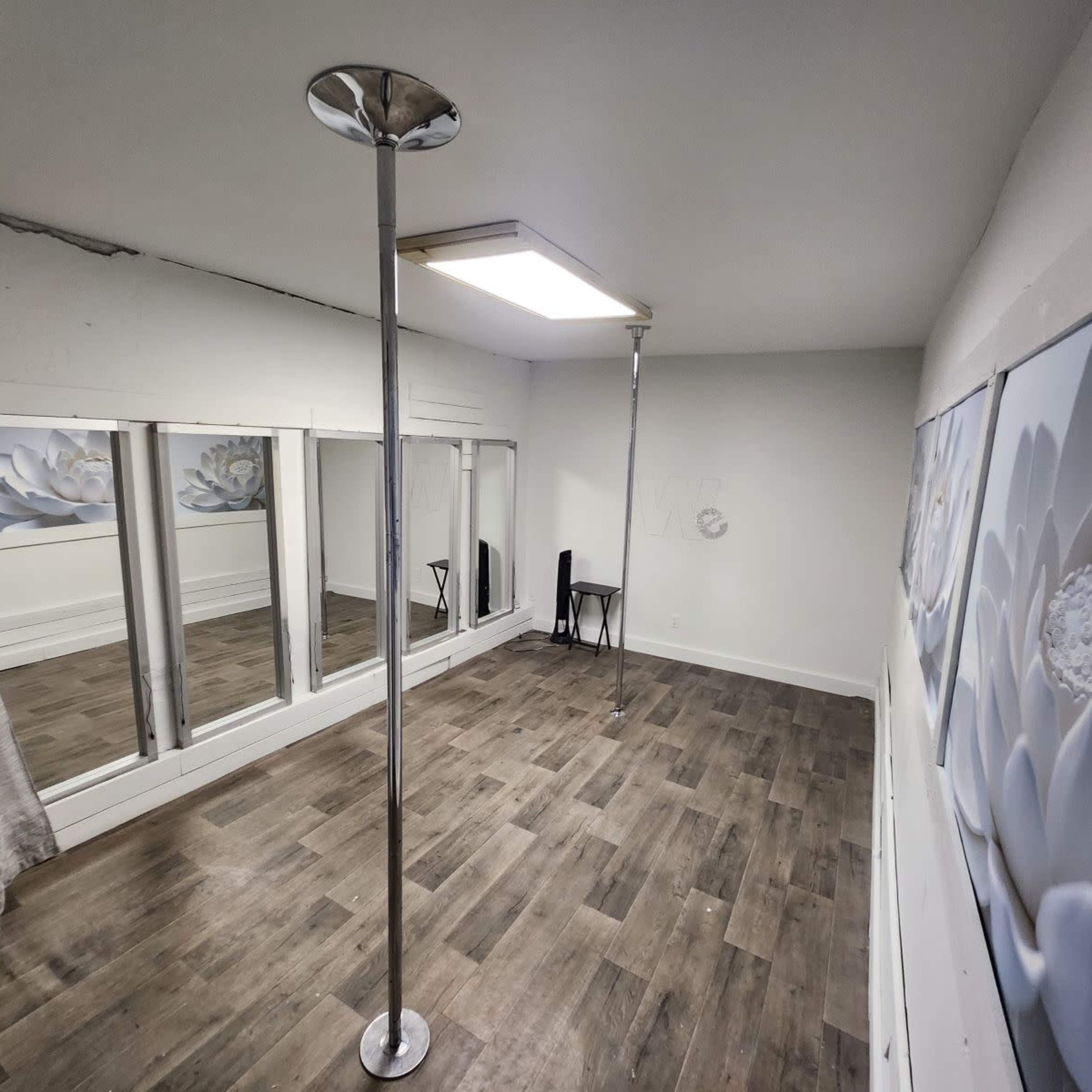 Pole Dance Studio Image in English Avenue, Atlanta, GA