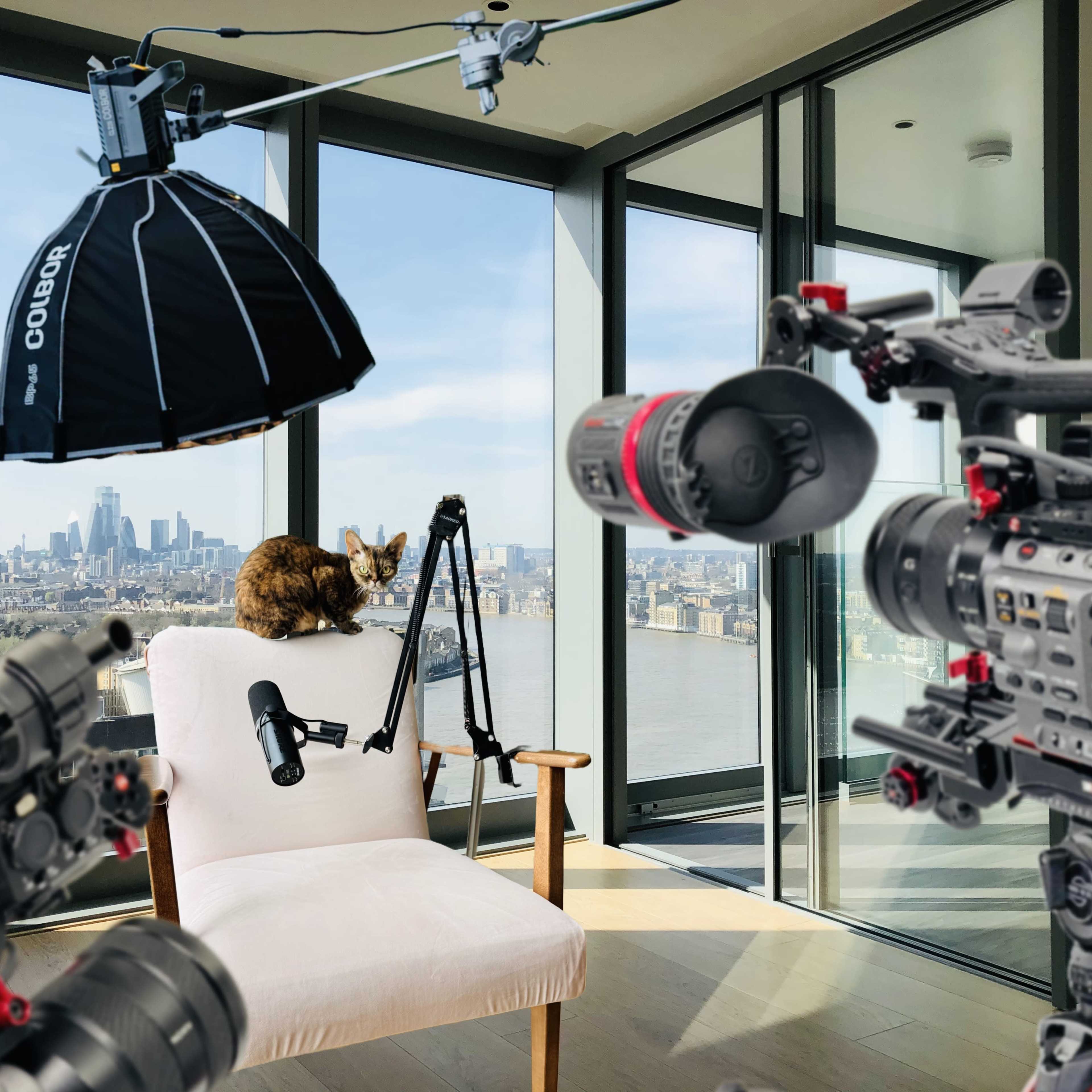 All-Inclusive Podcast & Interview Recording Image in Canary Wharf, London, England