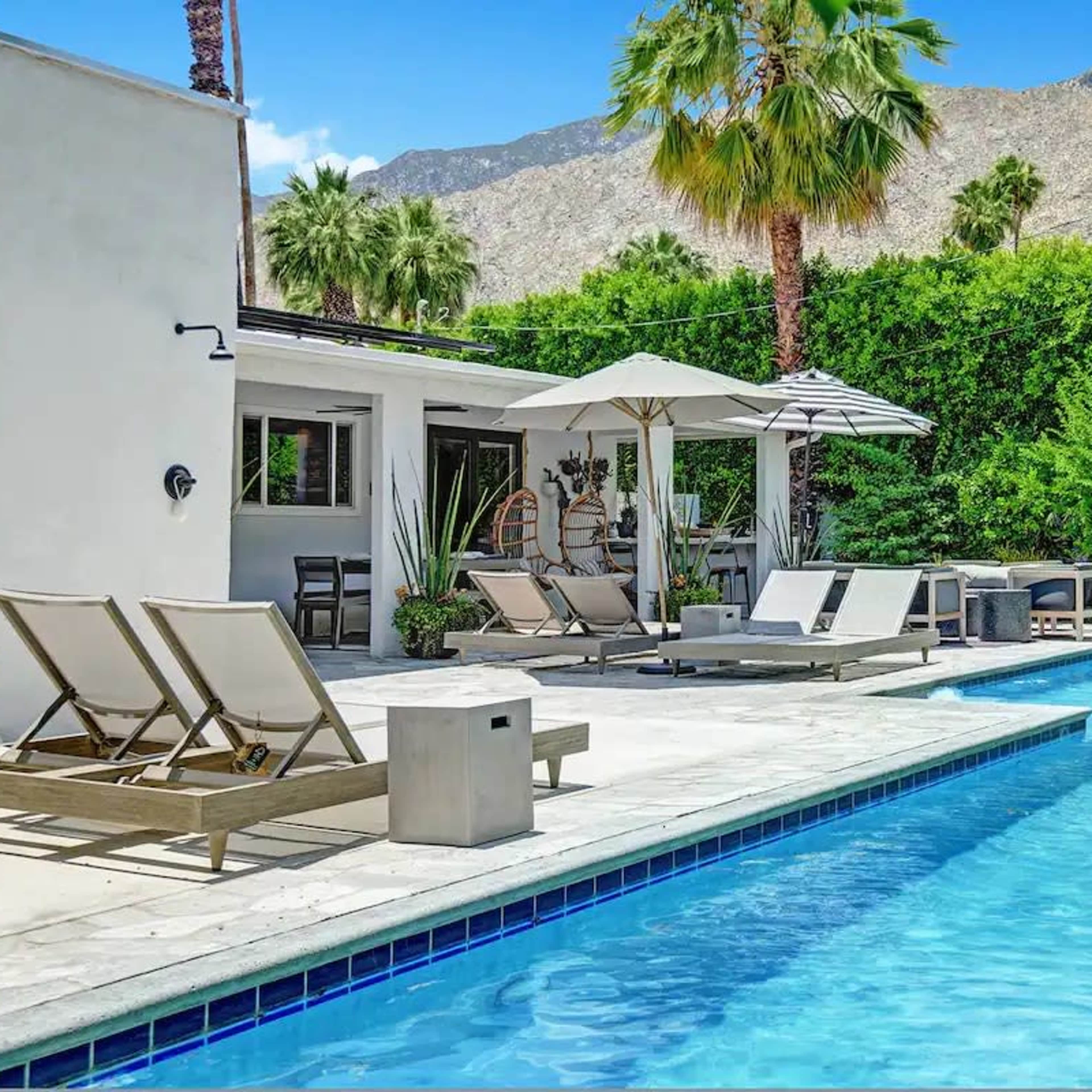 Centrally-located bungalow + Pool + Gym Image in Tahquitz River Estates, Palm Springs, CA