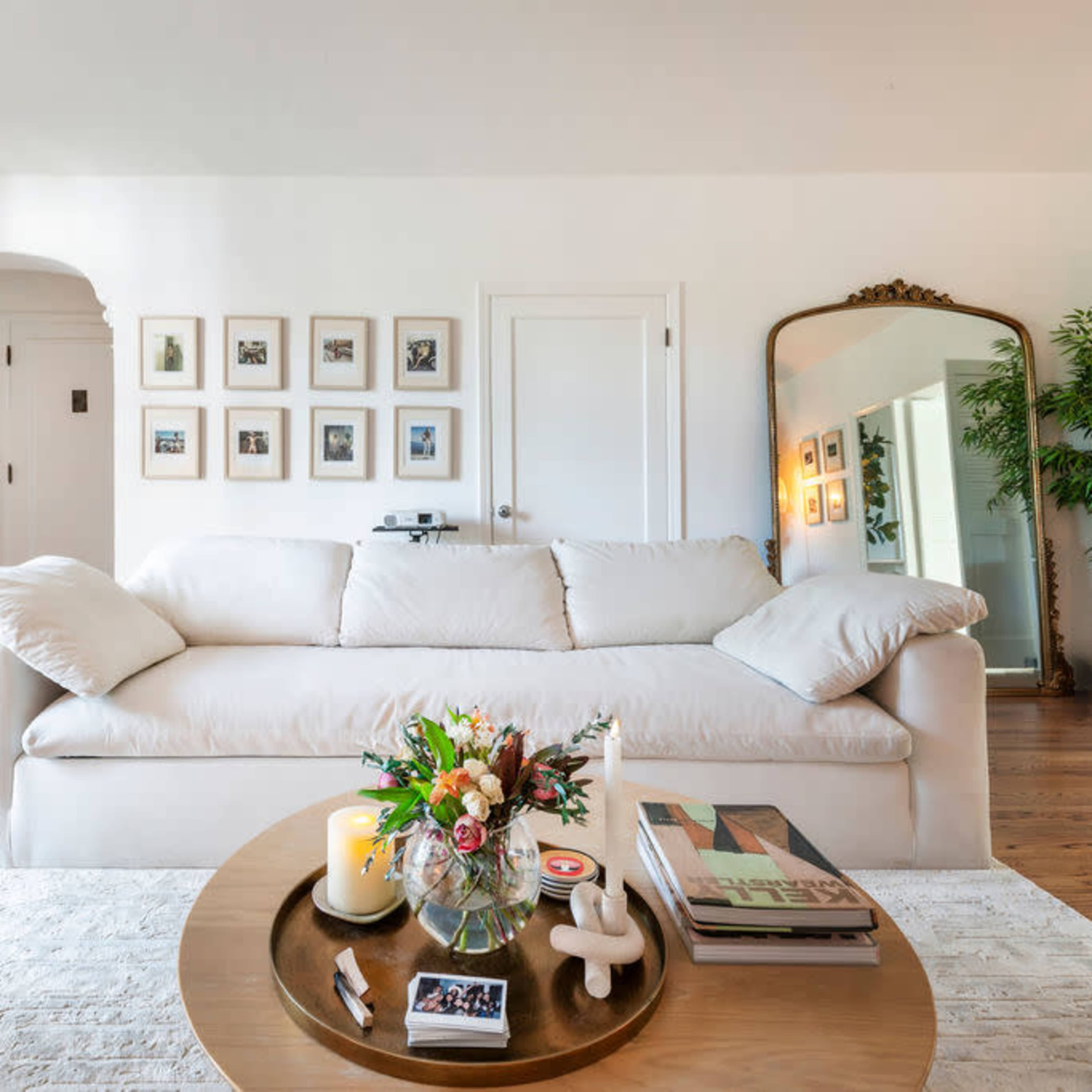 Charming Weho Apt with DTLA views Image in Central LA, West Hollywood, CA