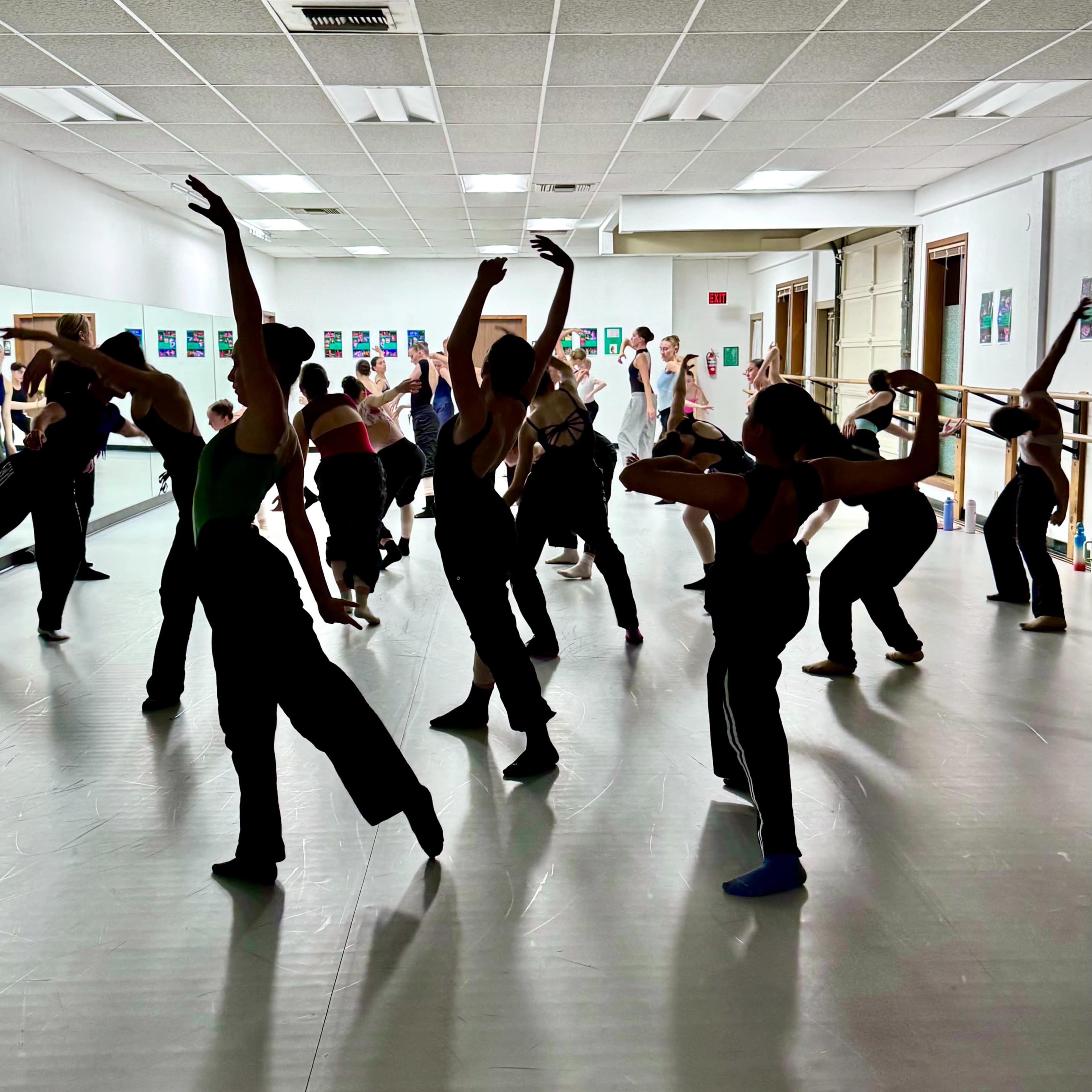 1584sf dance studio with new marley floor for dance, yoga, parties - Studio A Image in Wilburton, Bellevue, WA