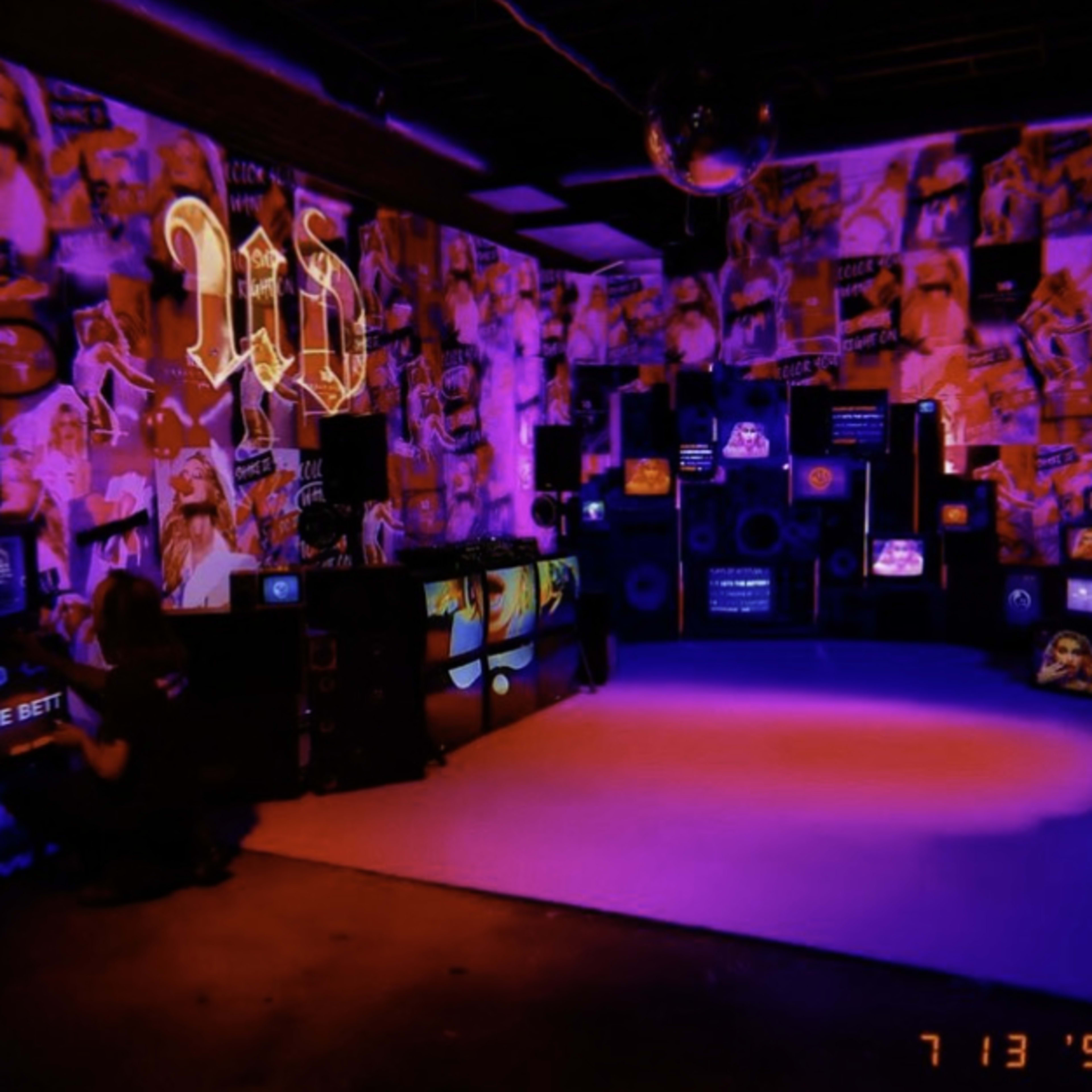 GROUND LEVEL STUDIOS/ 4500 SQFT / PRIVATE ALLEY Image in Central LA, Los Angeles, CA