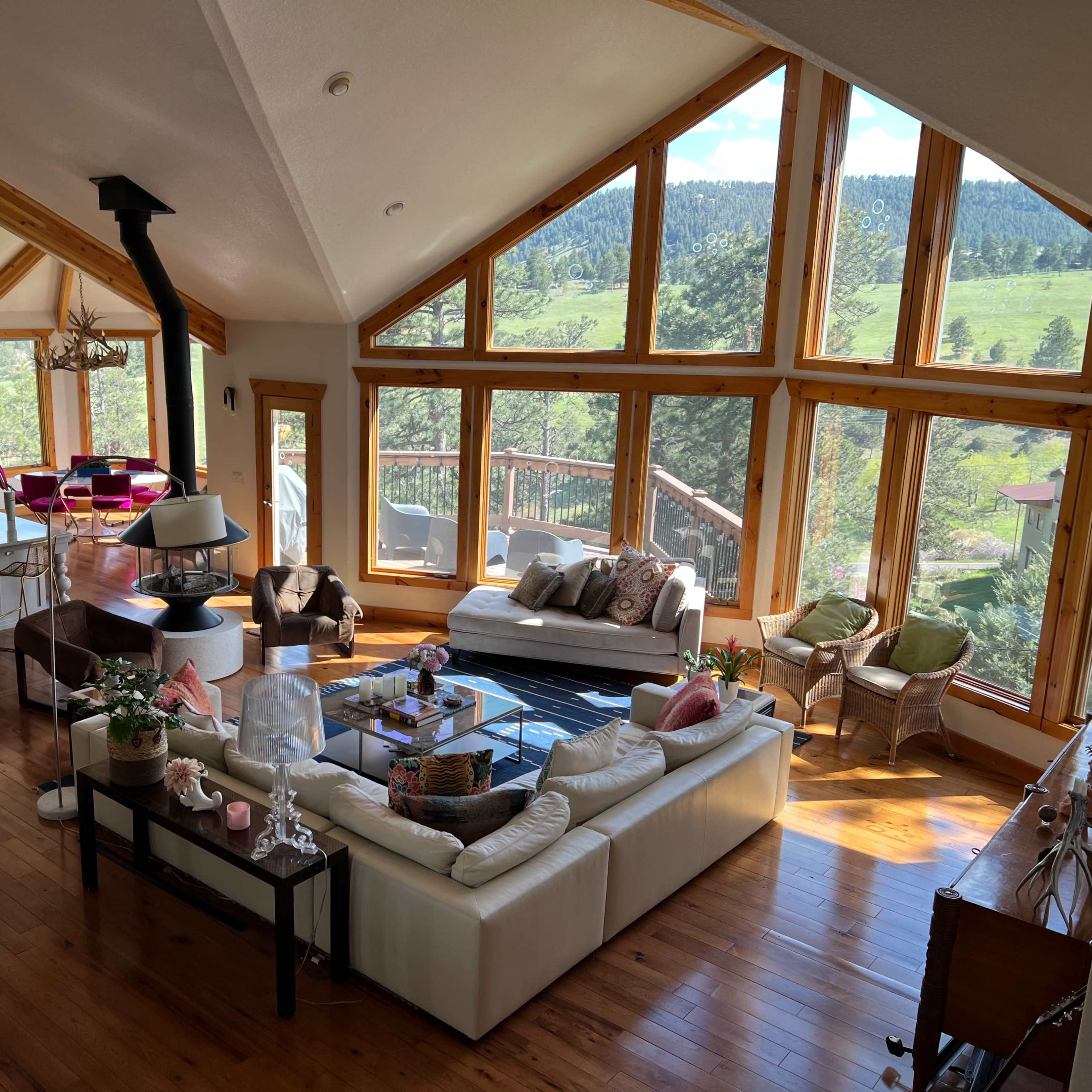 Modern mountain house 20 minutes outside the city on Lookout Mountain with gorgeous views Image in Mount Vernon, Golden, CO