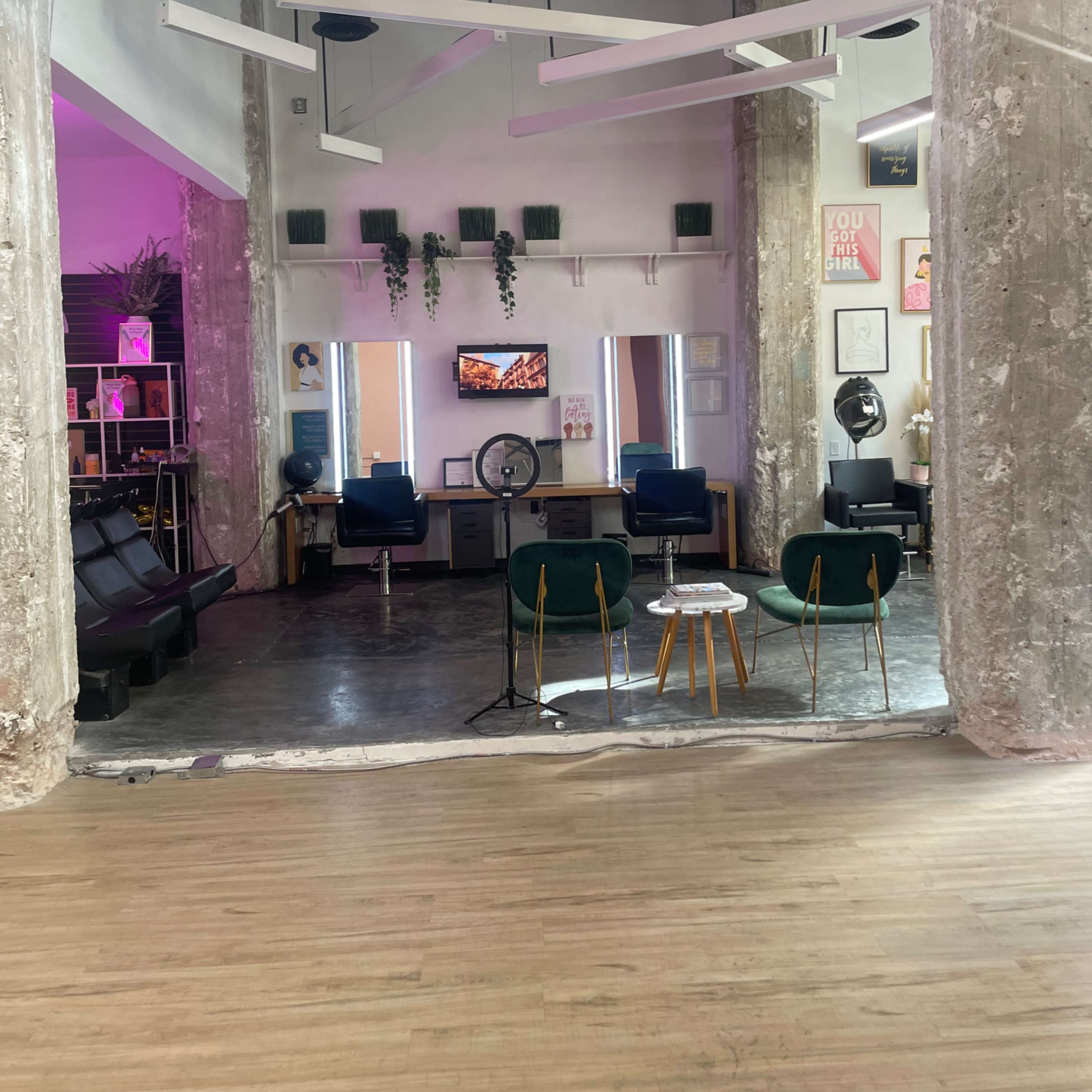 Boutique Salon Image in Central LA, Los Angeles, CA