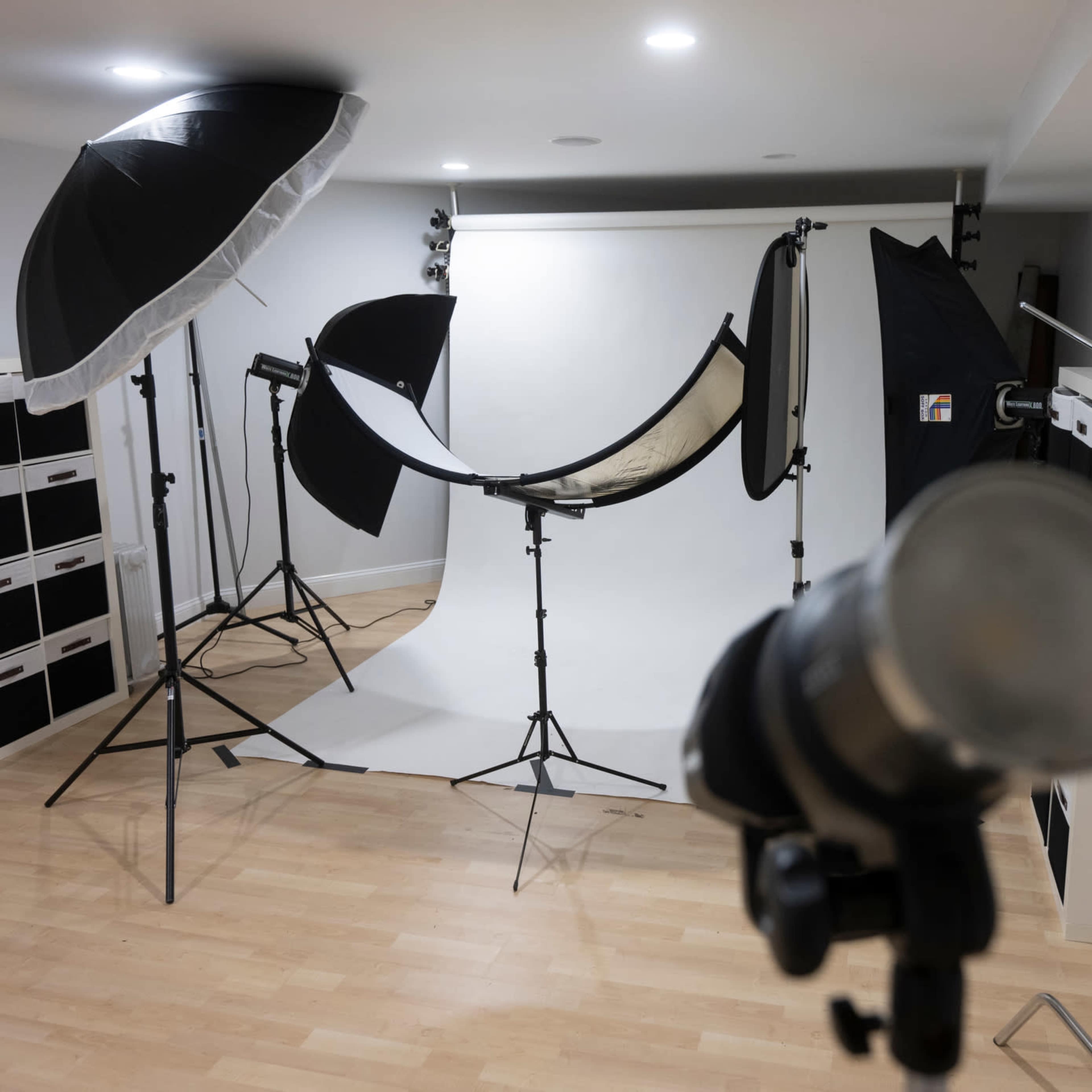 Spacious Modern Cape Cod Photo Studio Image in Osterville, Barnstable, MA