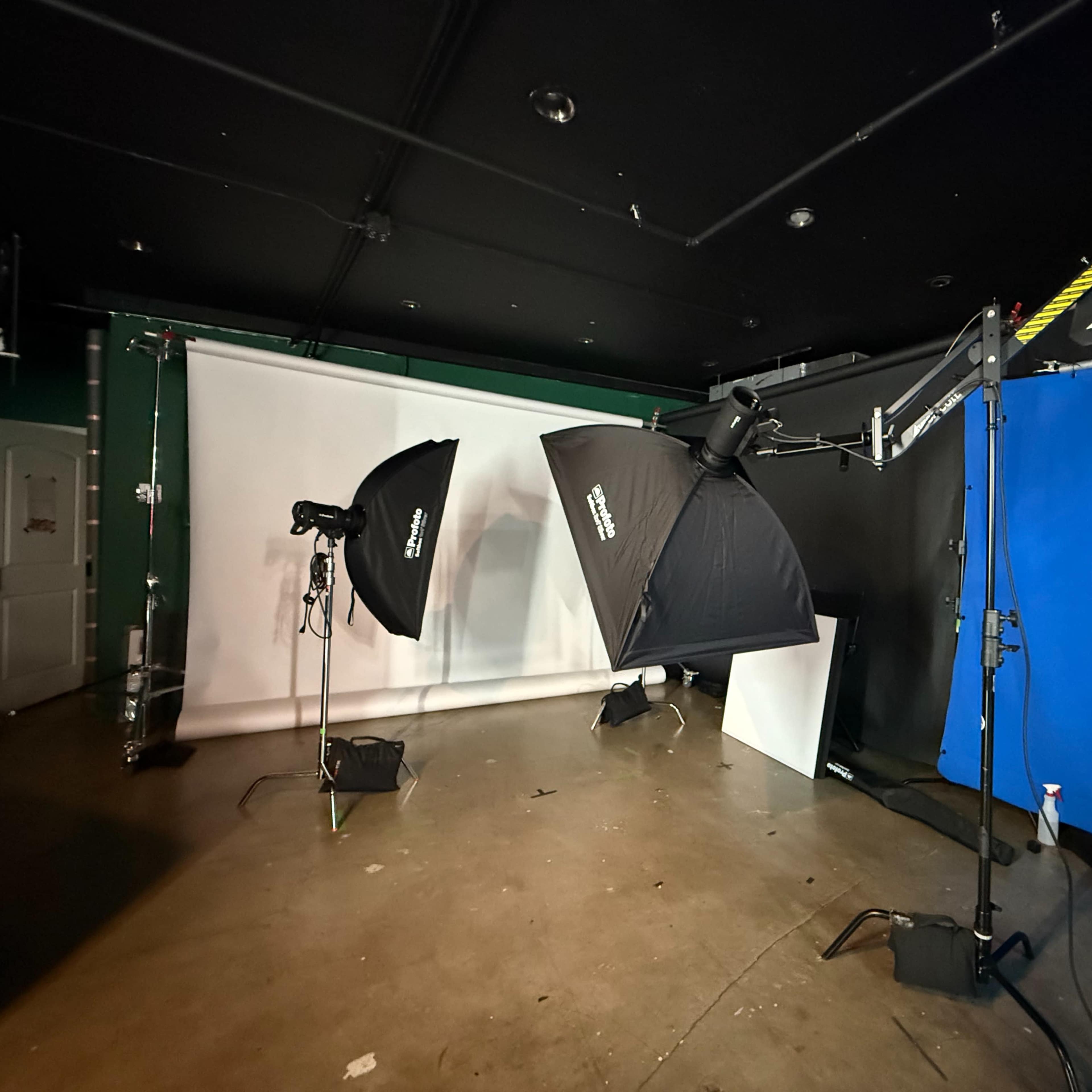 Fully Equipped NoHo Creative Studio on Burbank Blvd Image in North Hollywood, Los Angeles, CA